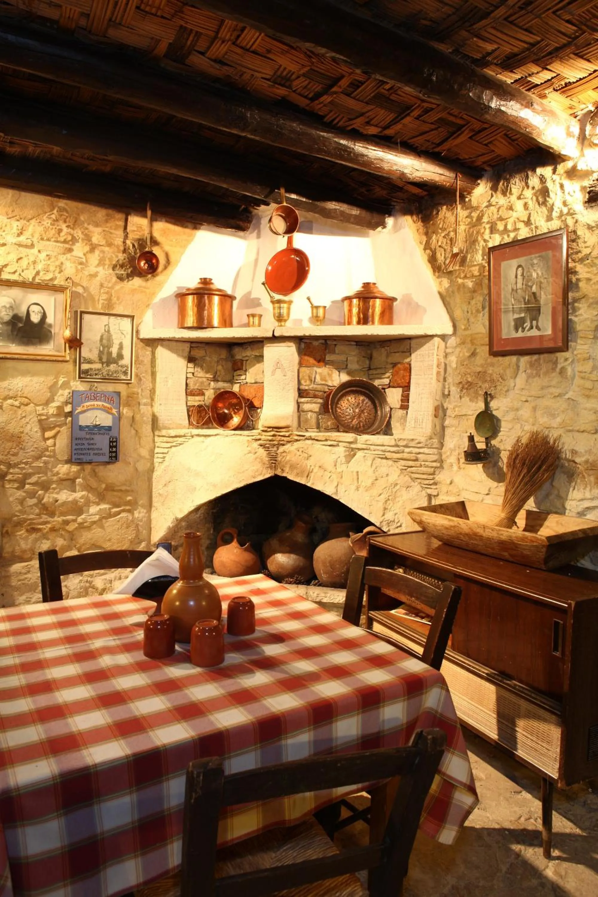 Restaurant/places to eat in Agrovino Lofou