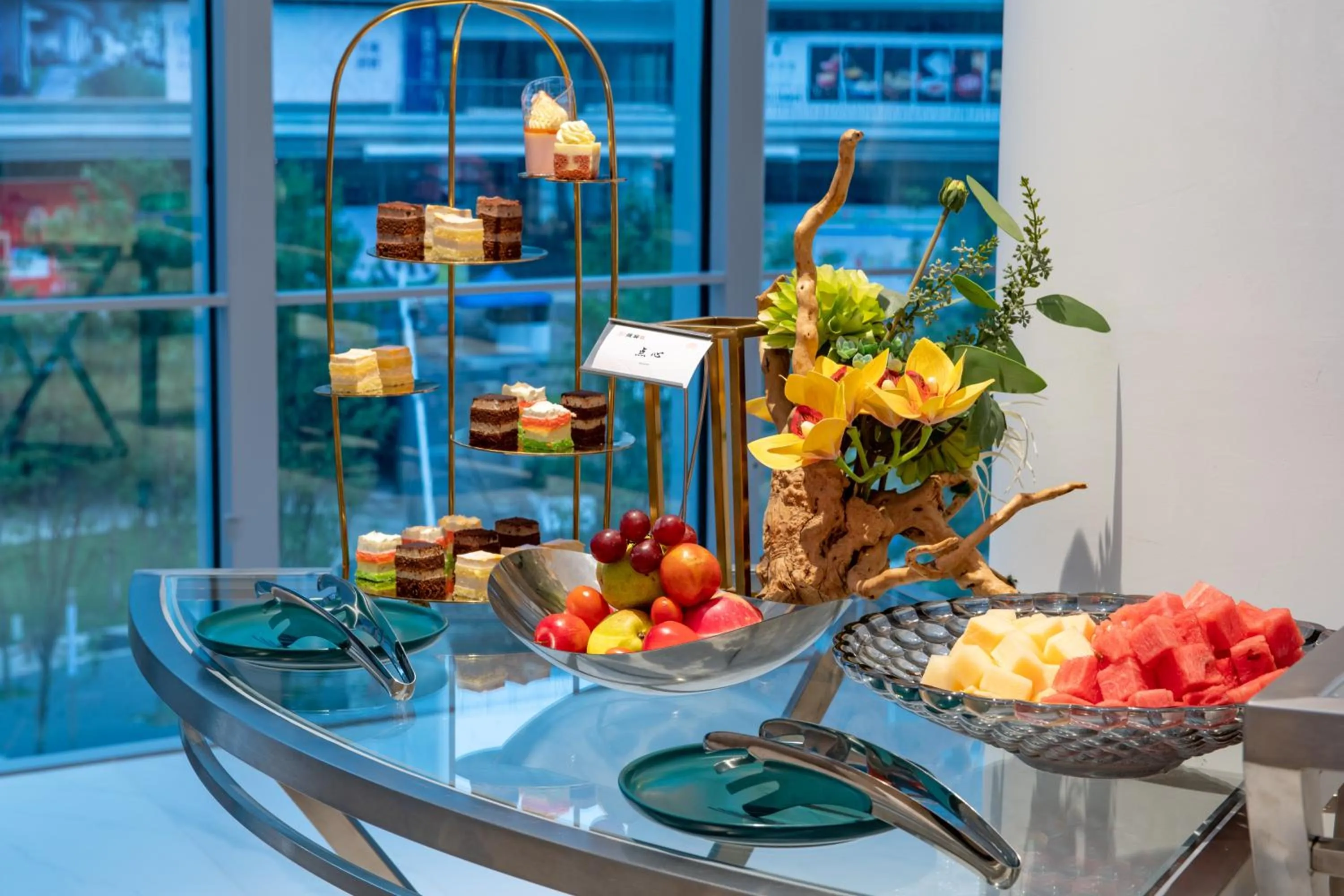 Food and drinks in Somerset Gaoxin Chengdu