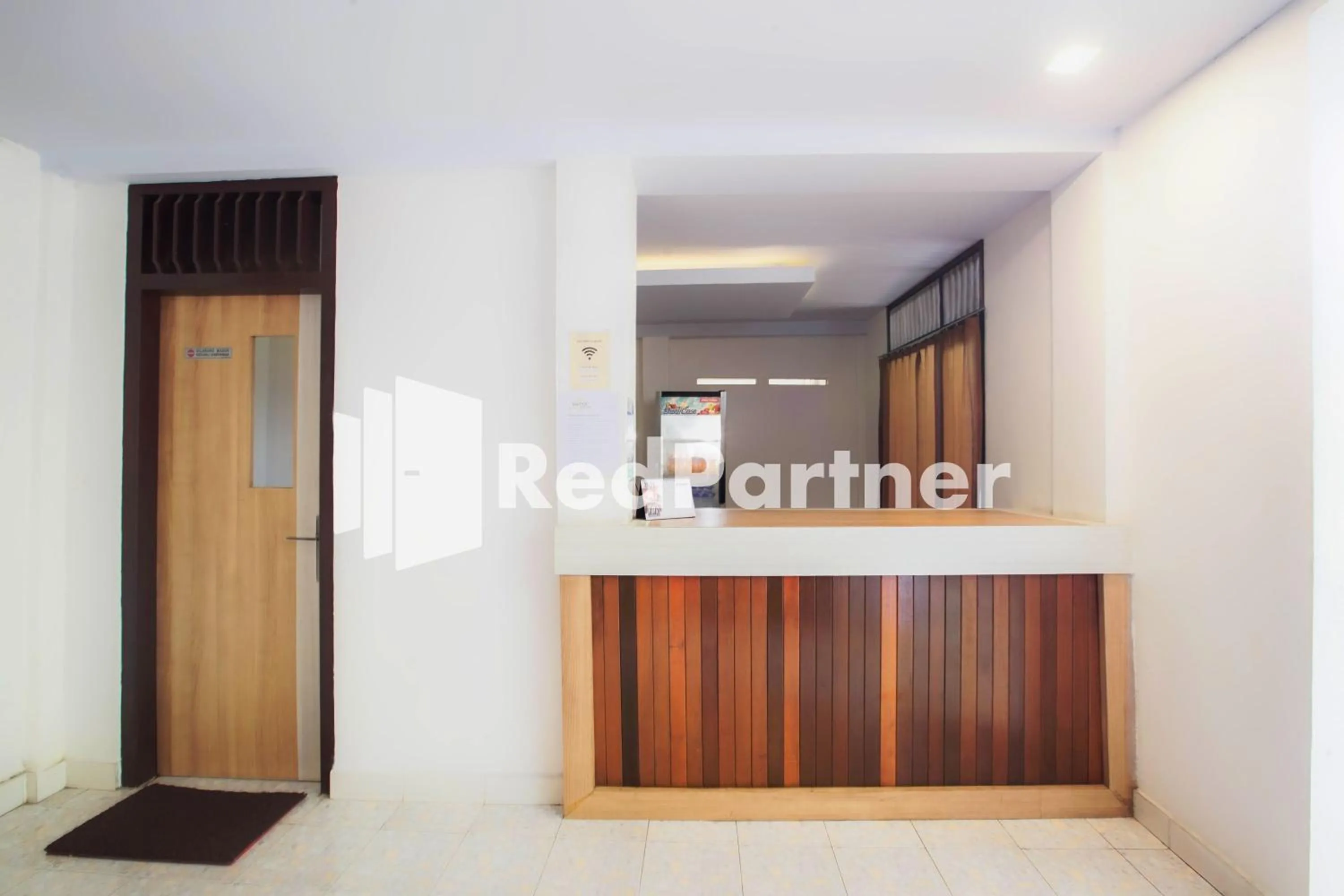 Lobby or reception in Hatta Guest House Syariah near Hayam Wuruk Jelutung Mitra RedDoorz