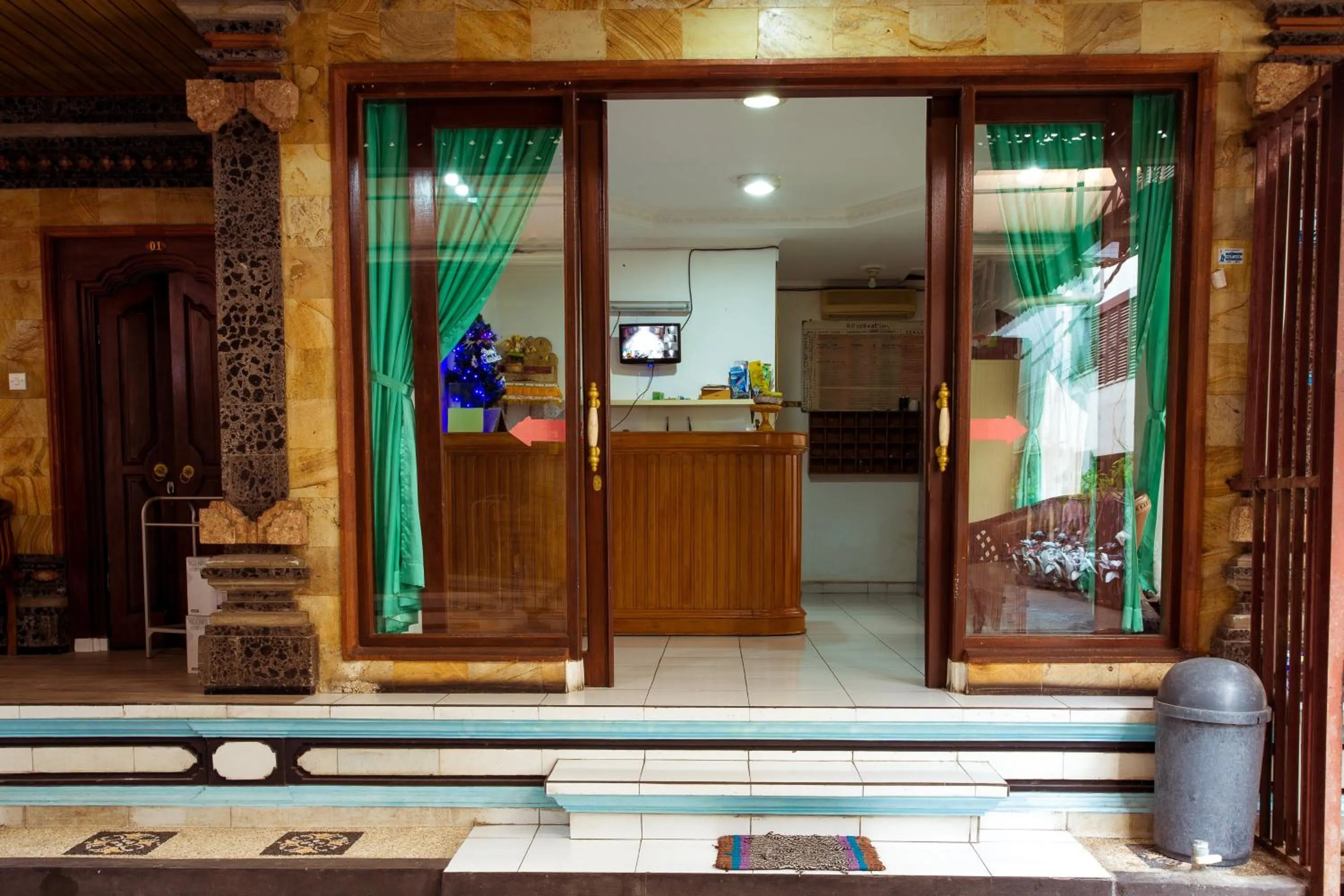 Lobby or reception in Segara Sadhu Inn Kuta by ecommerceloka