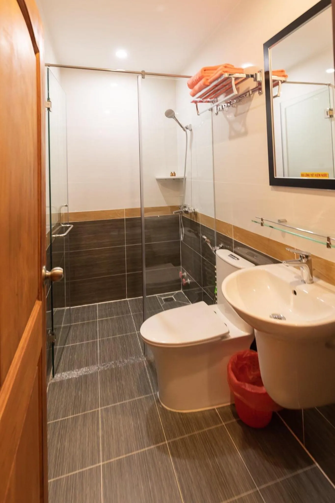 Bathroom in 26 Topaz Hotel