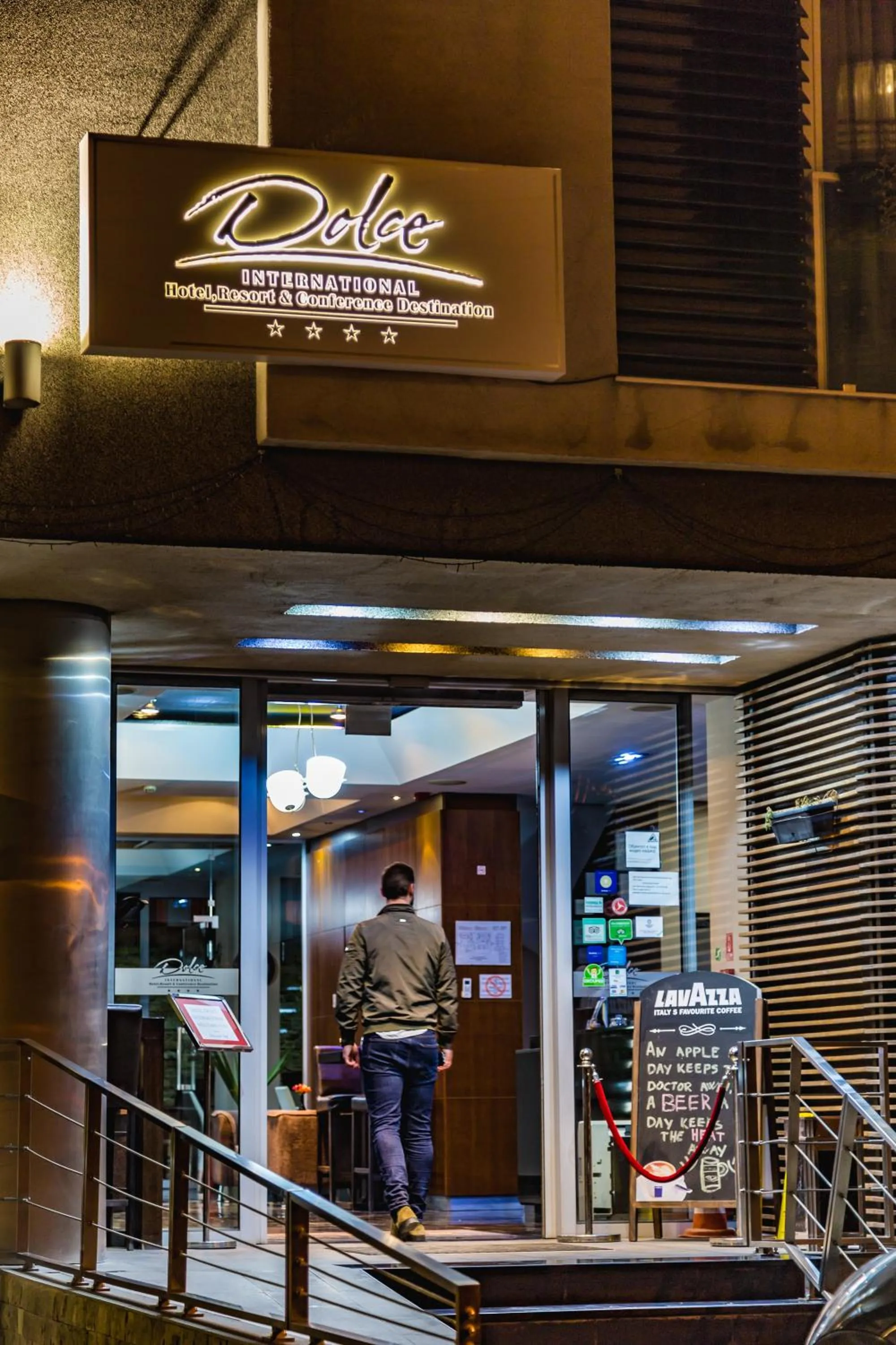 Facade/entrance in Hotel Dolce International