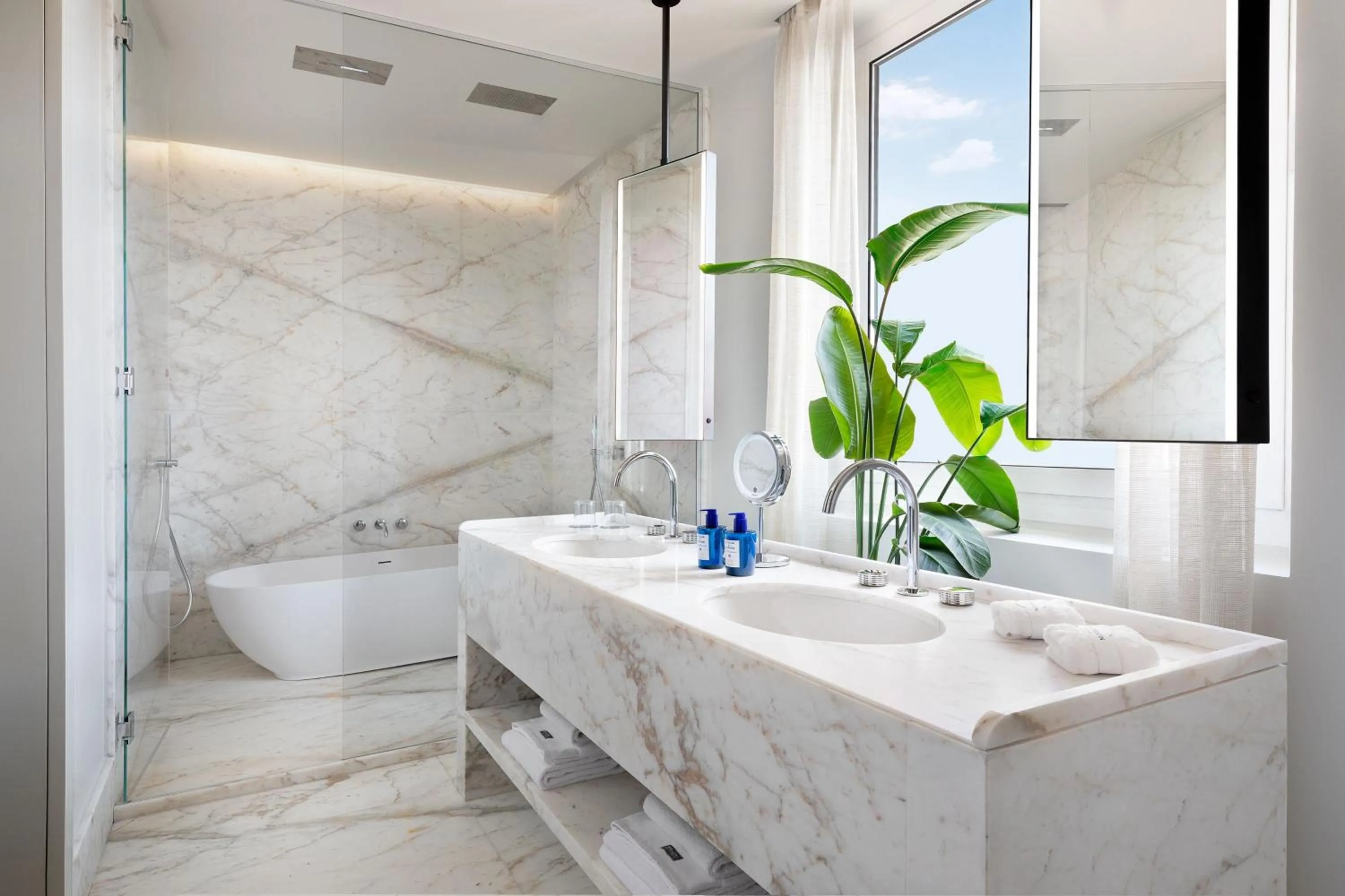 Bathroom in The Westin Palace, Milan