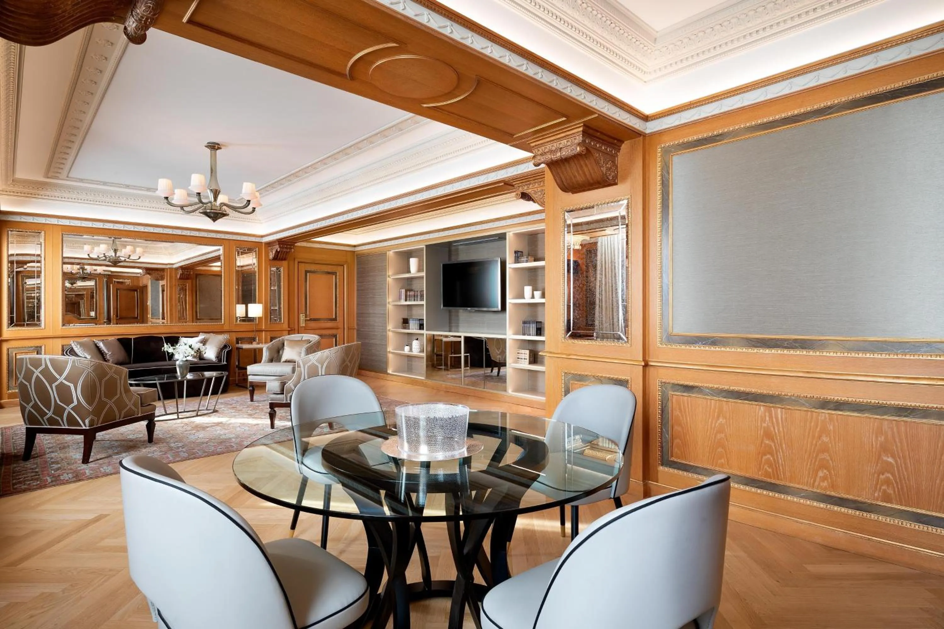 Living room in The Westin Palace, Milan