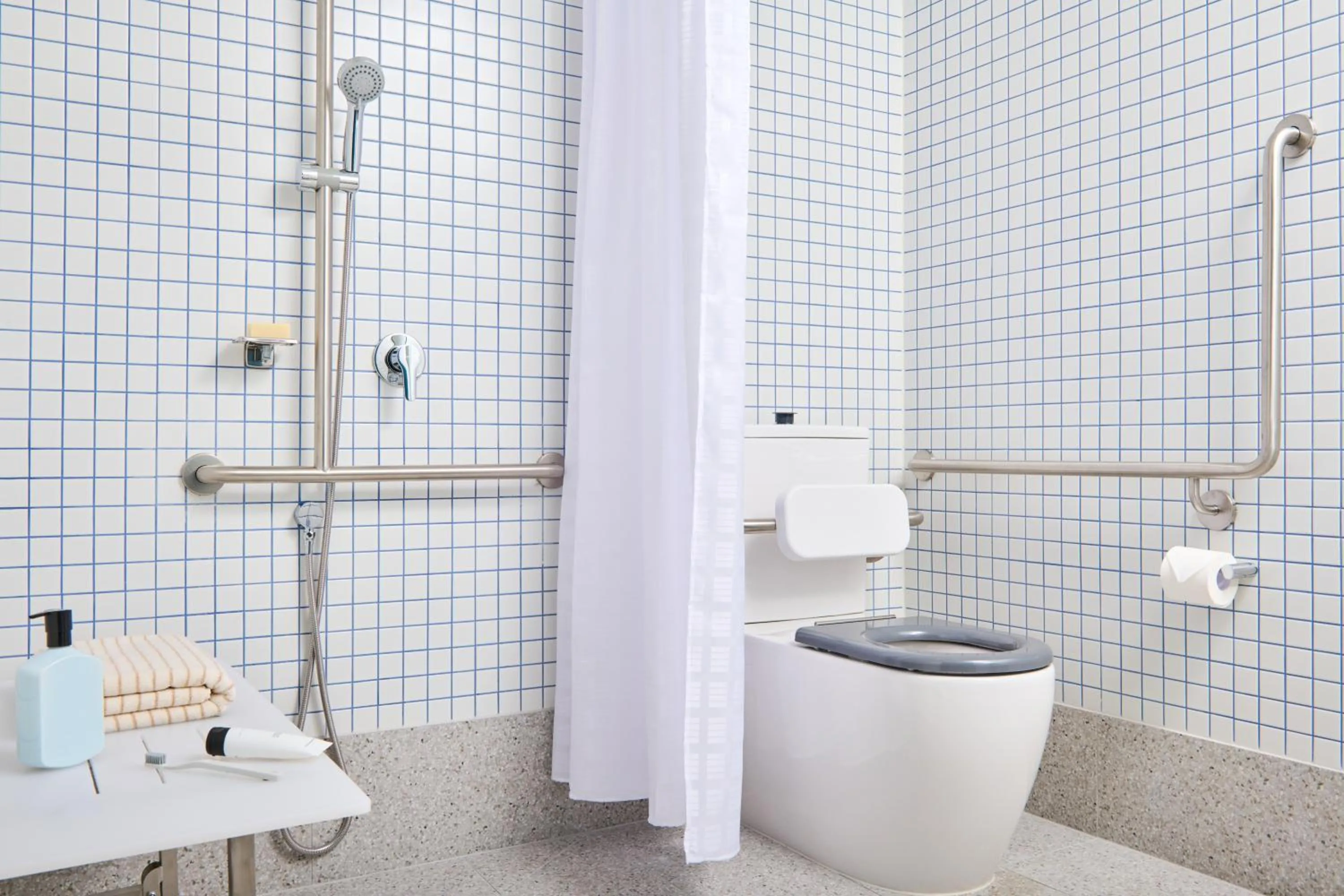 Shower in lyf Collingwood Melbourne