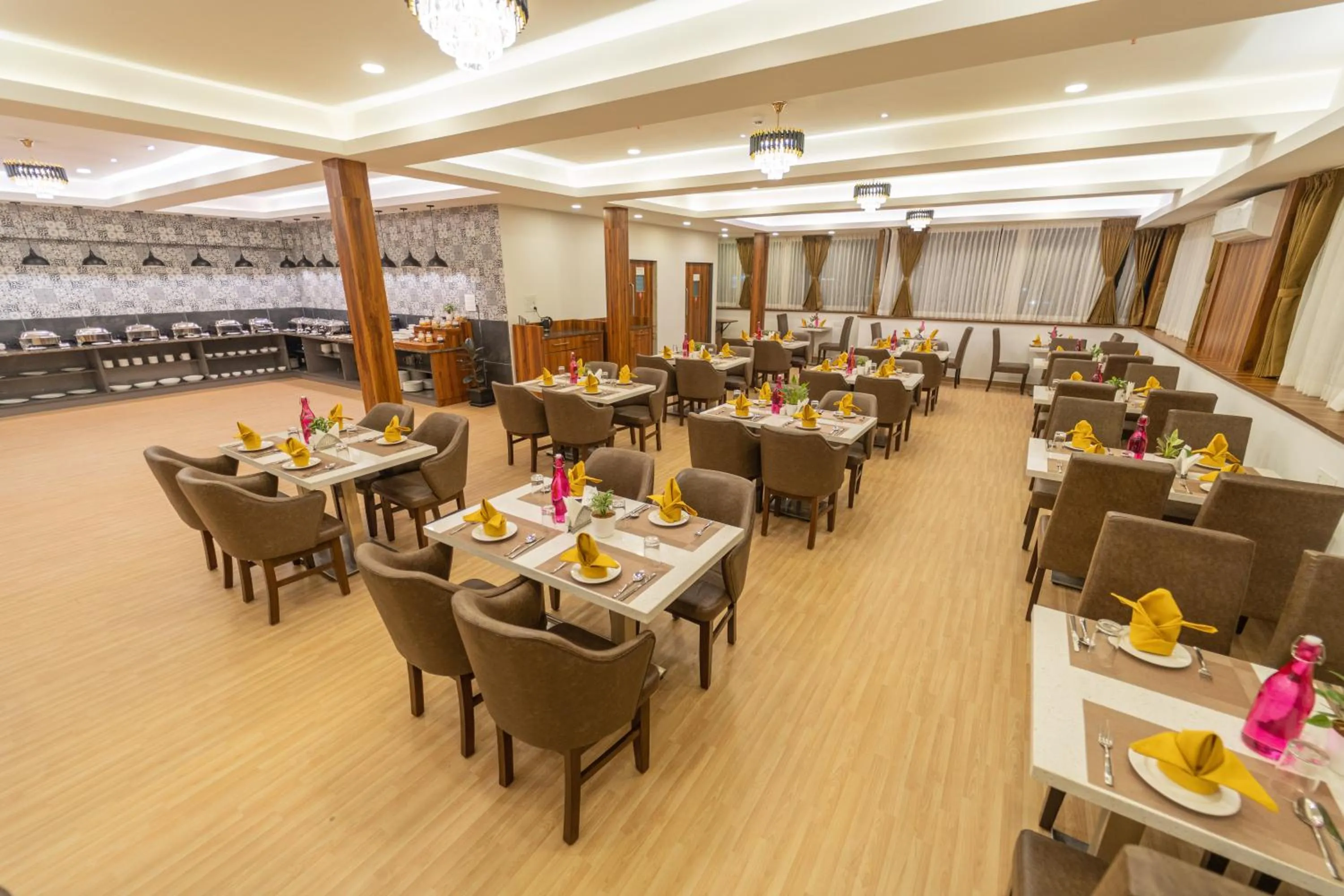 Restaurant/places to eat in Clarks Inn , Airport Bangalore