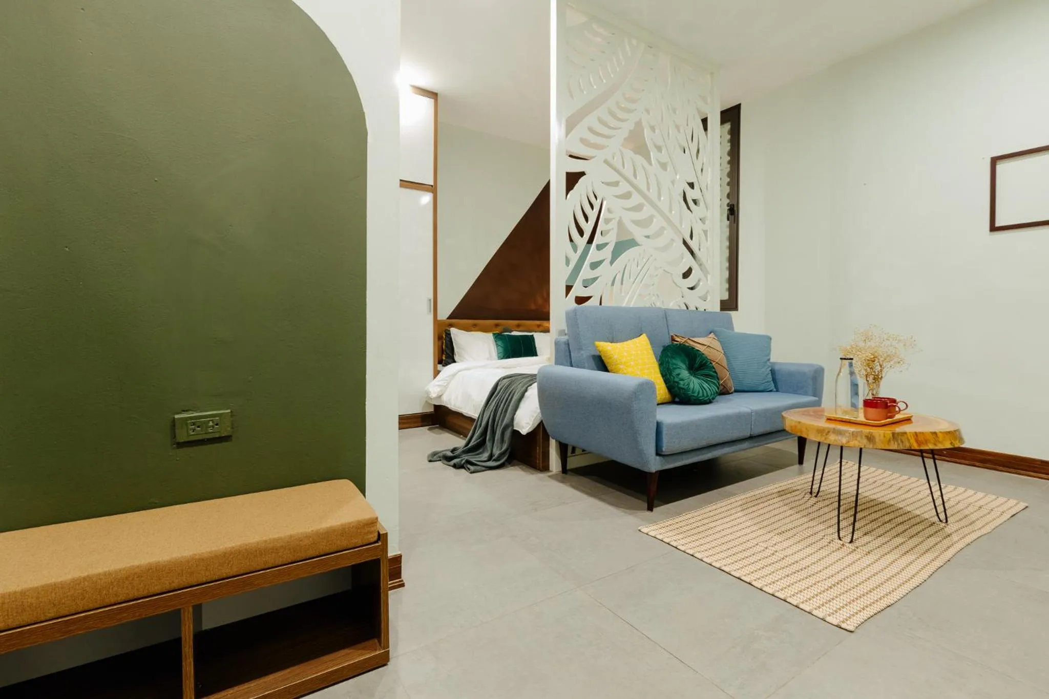 Photo of the whole room in Sabi Home Tay Ho Hanoi