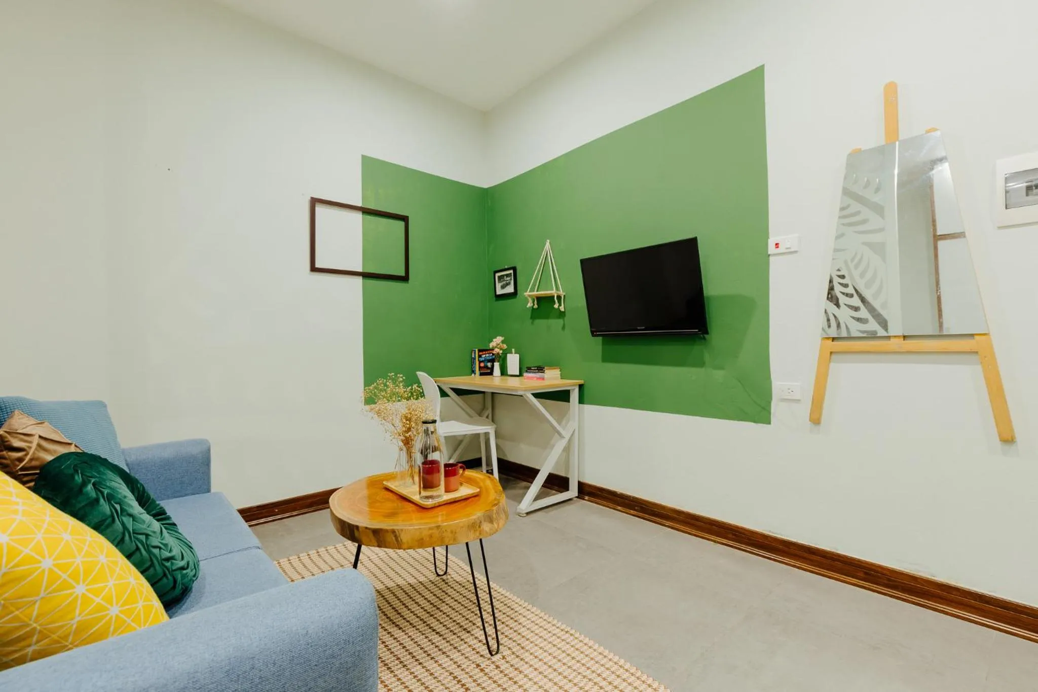 TV and multimedia in Sabi Home Tay Ho Hanoi