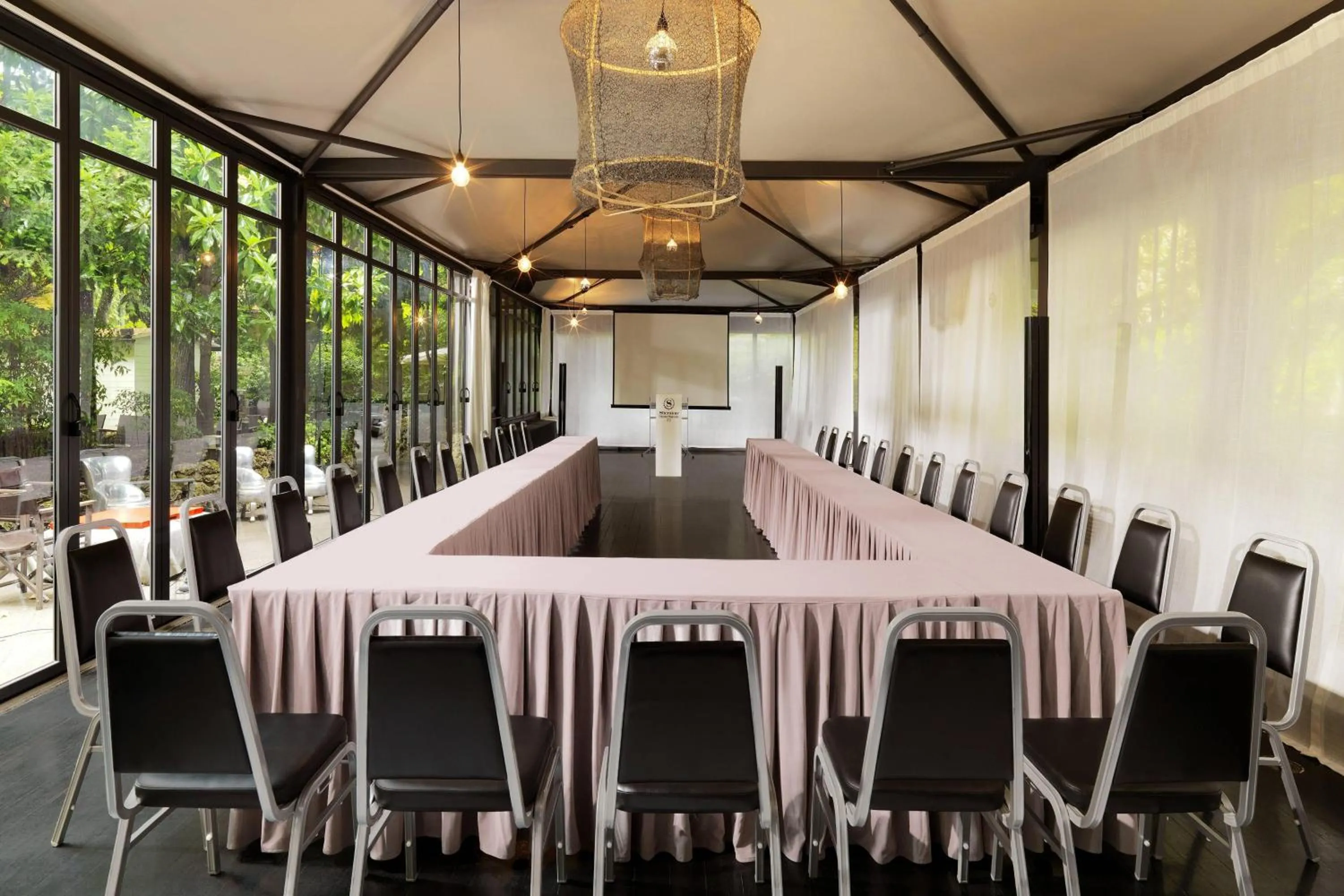 Lounge or bar in Sheraton Diana Majestic