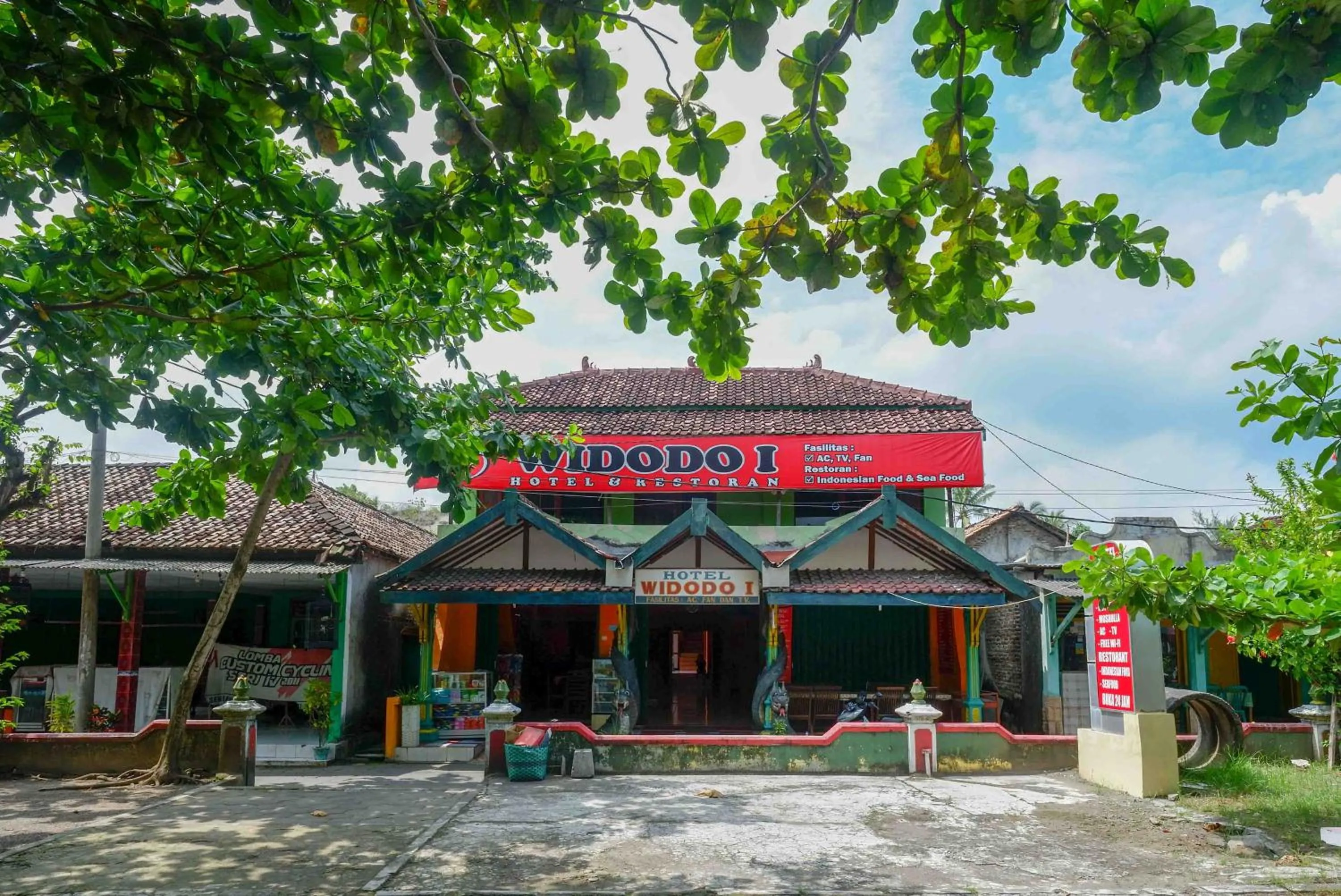 Property building in Hotel Widodo 1 Parangtritis RedPartner