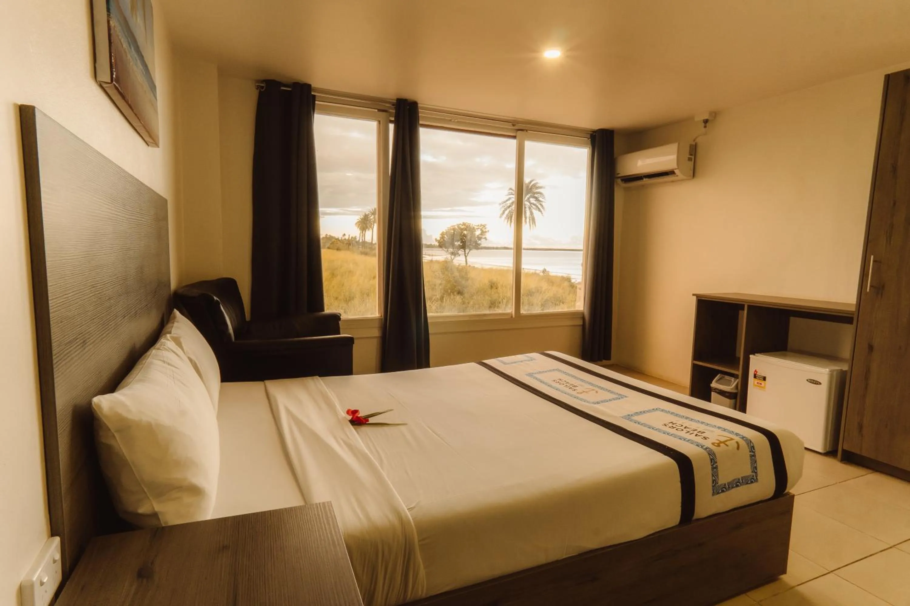 Garden view, Bed in Sailors Beach Fiji