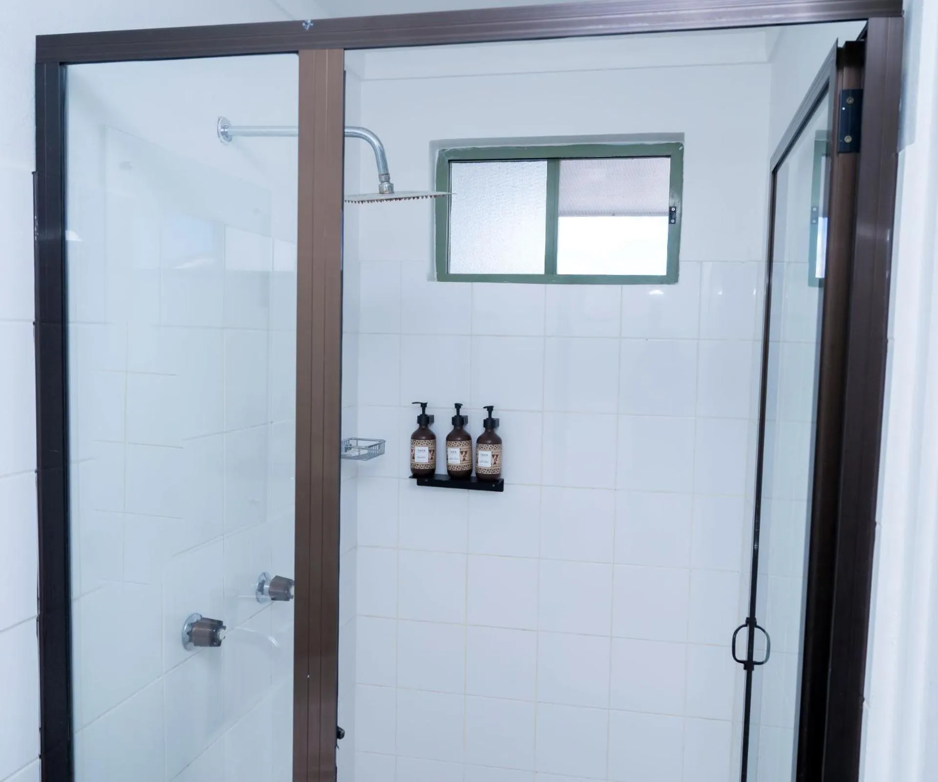 Bathroom in Sailors Beach Fiji