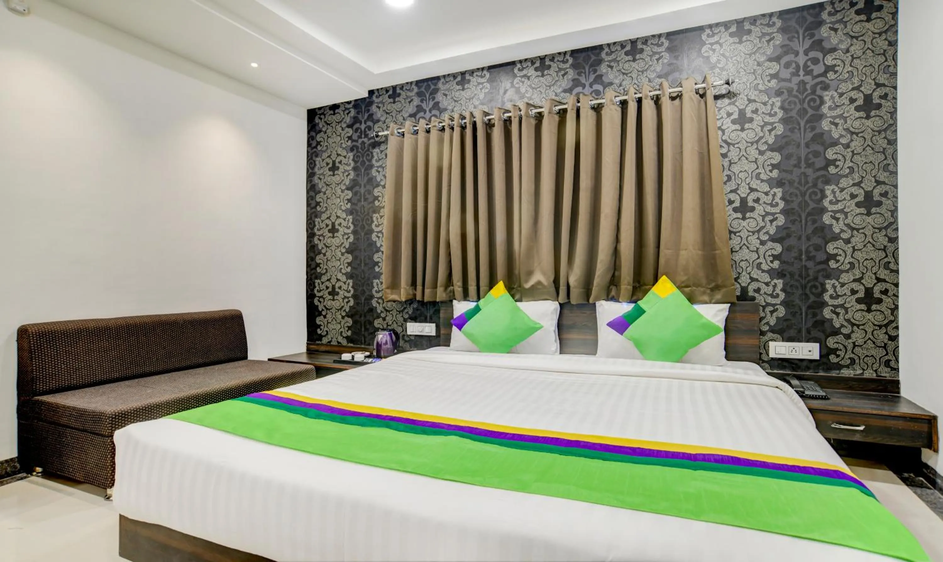 Bedroom, Bed in Treebo Grand Euro Pipliyahana Square