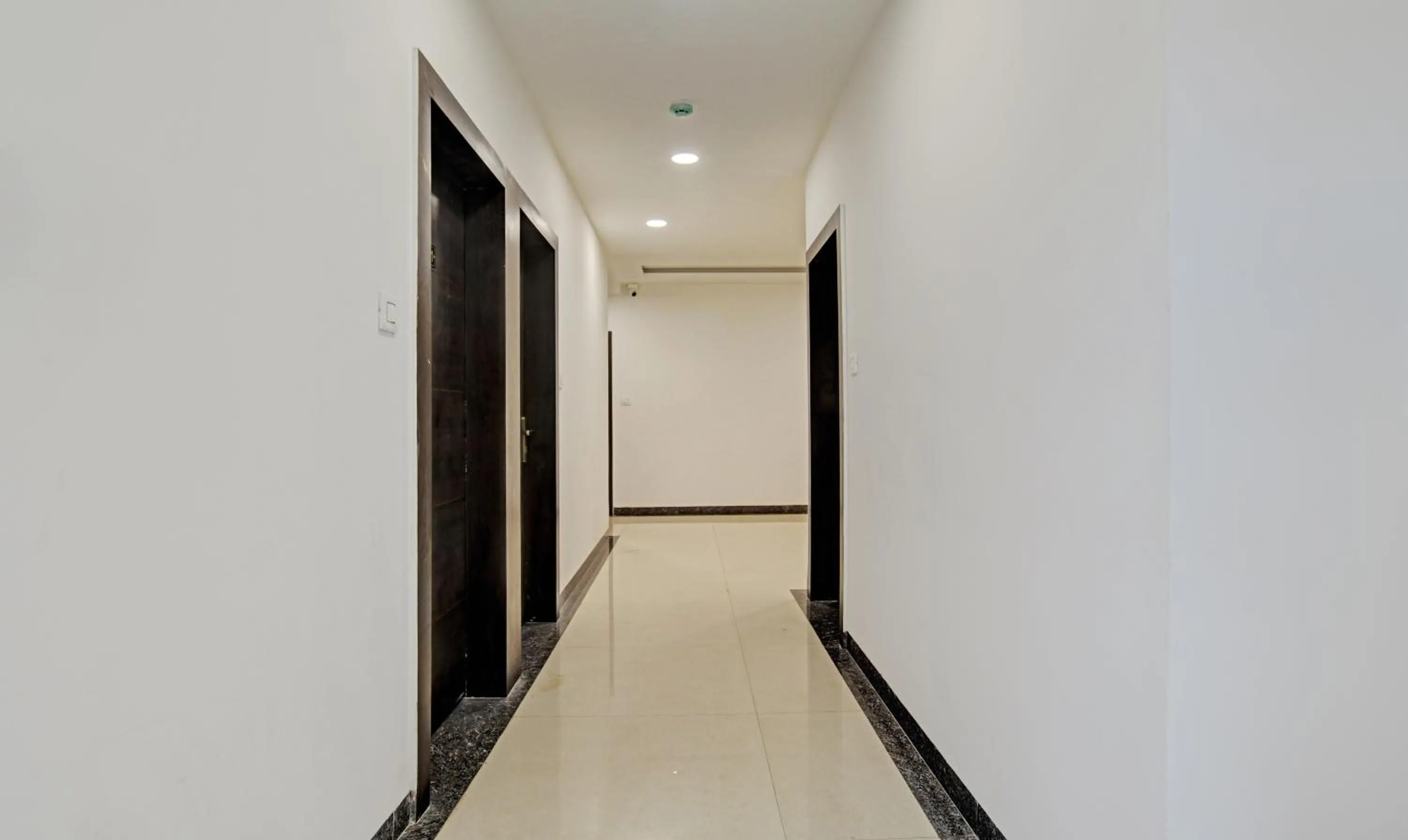 Lobby or reception in Treebo Grand Euro Pipliyahana Square