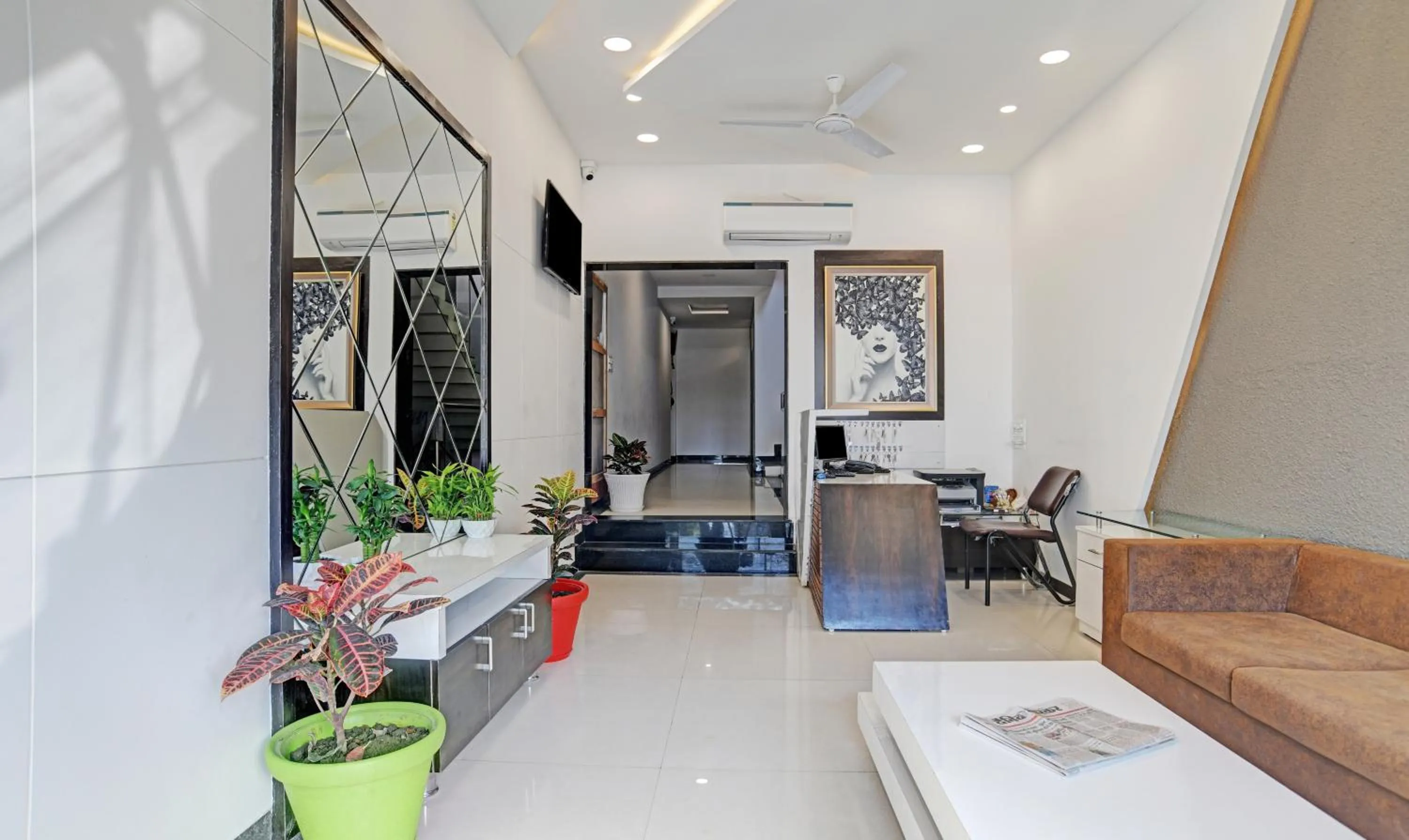 Lobby or reception in Treebo Grand Euro Pipliyahana Square