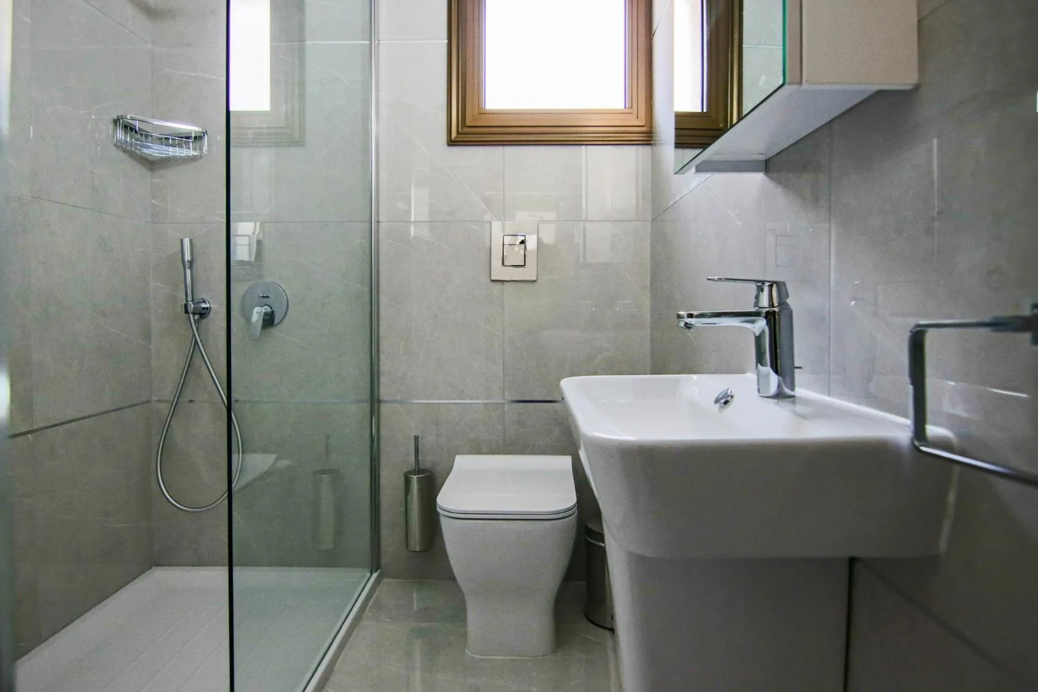 Bathroom in Phaedrus Living City View Luxury Flat Georgos 203