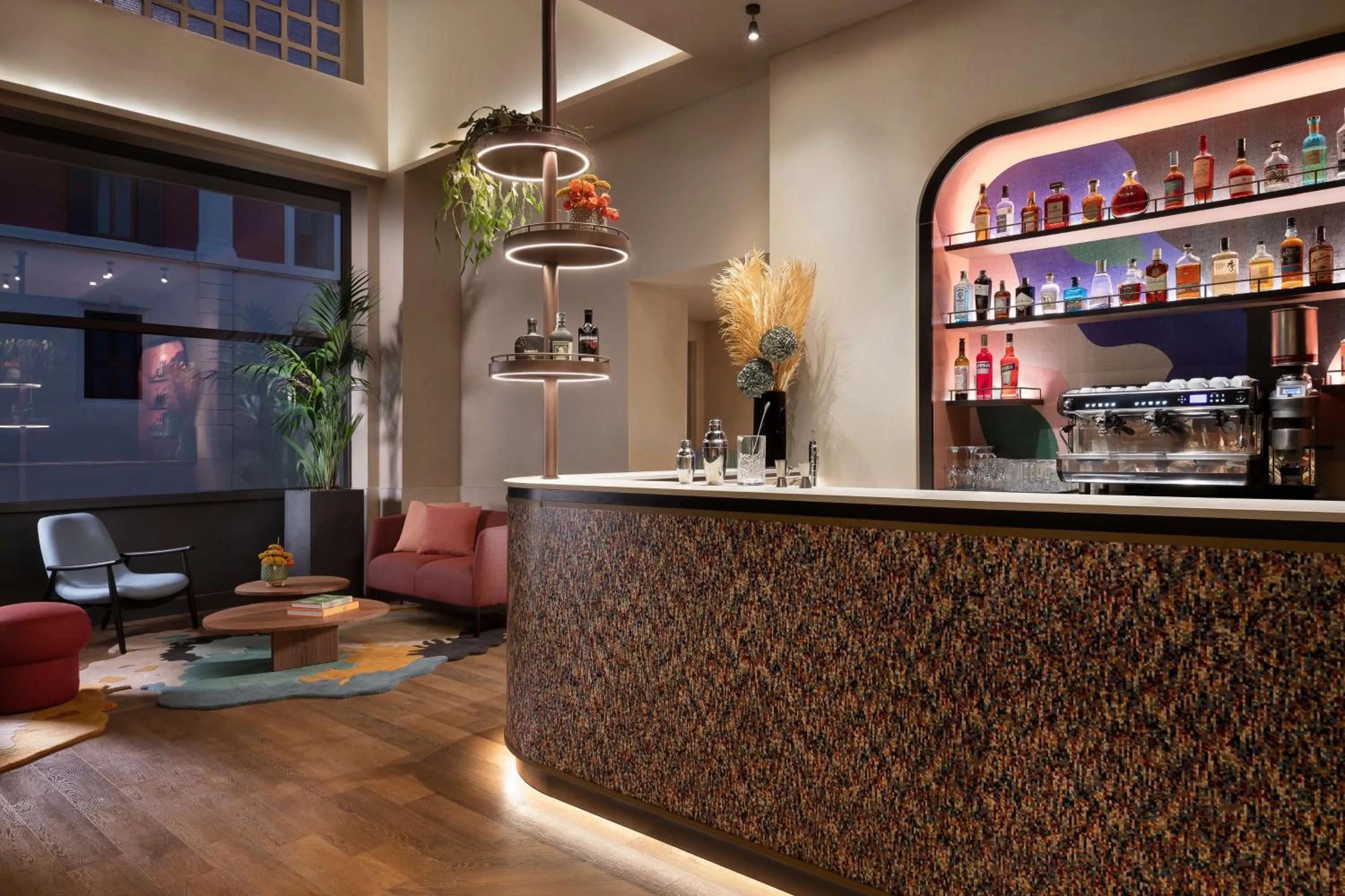 Lounge or bar in The Spring House Hotel Rome Vatican, Tapestry Collection Hilton