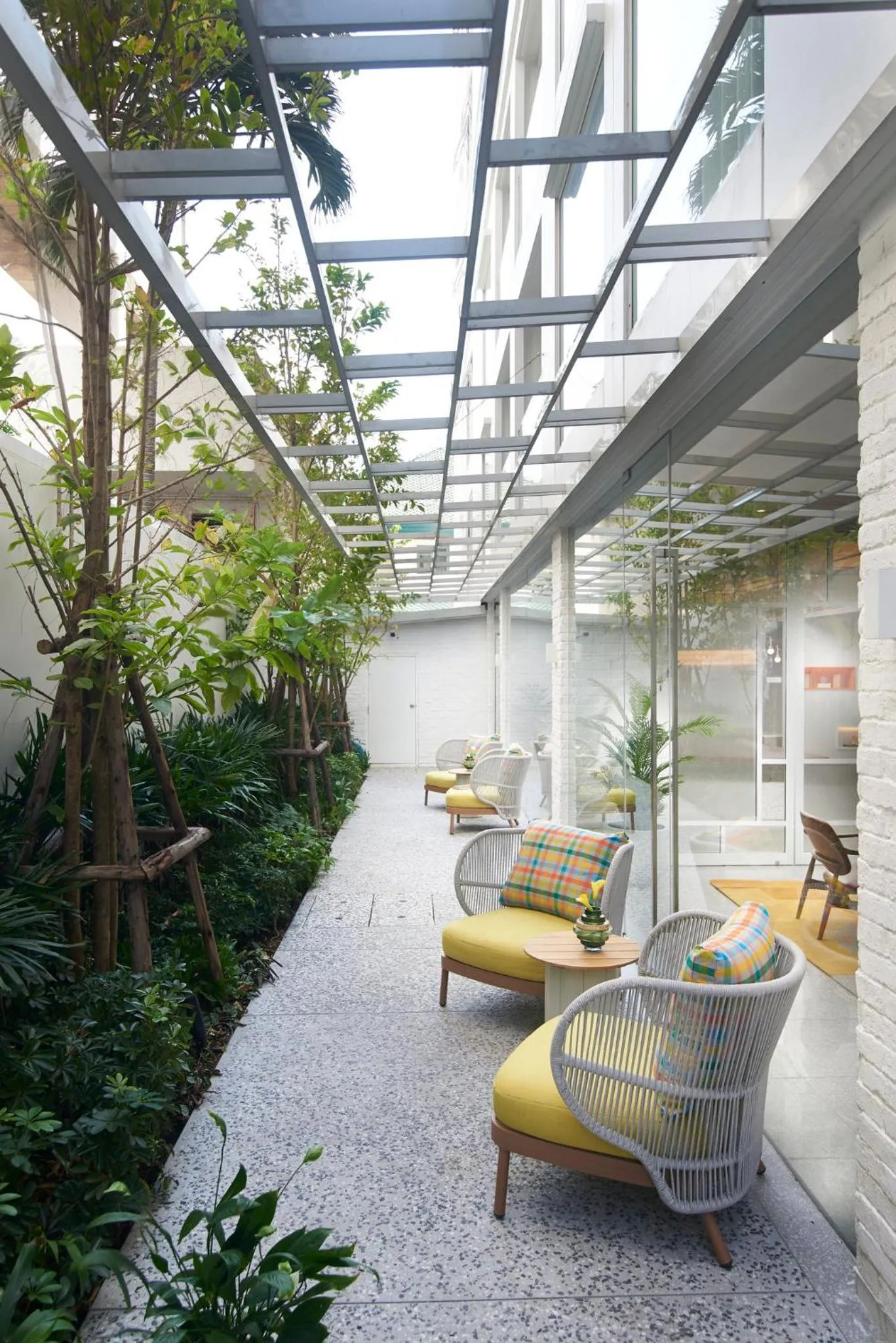 Area and facilities in Shama Yen-Akat Bangkok