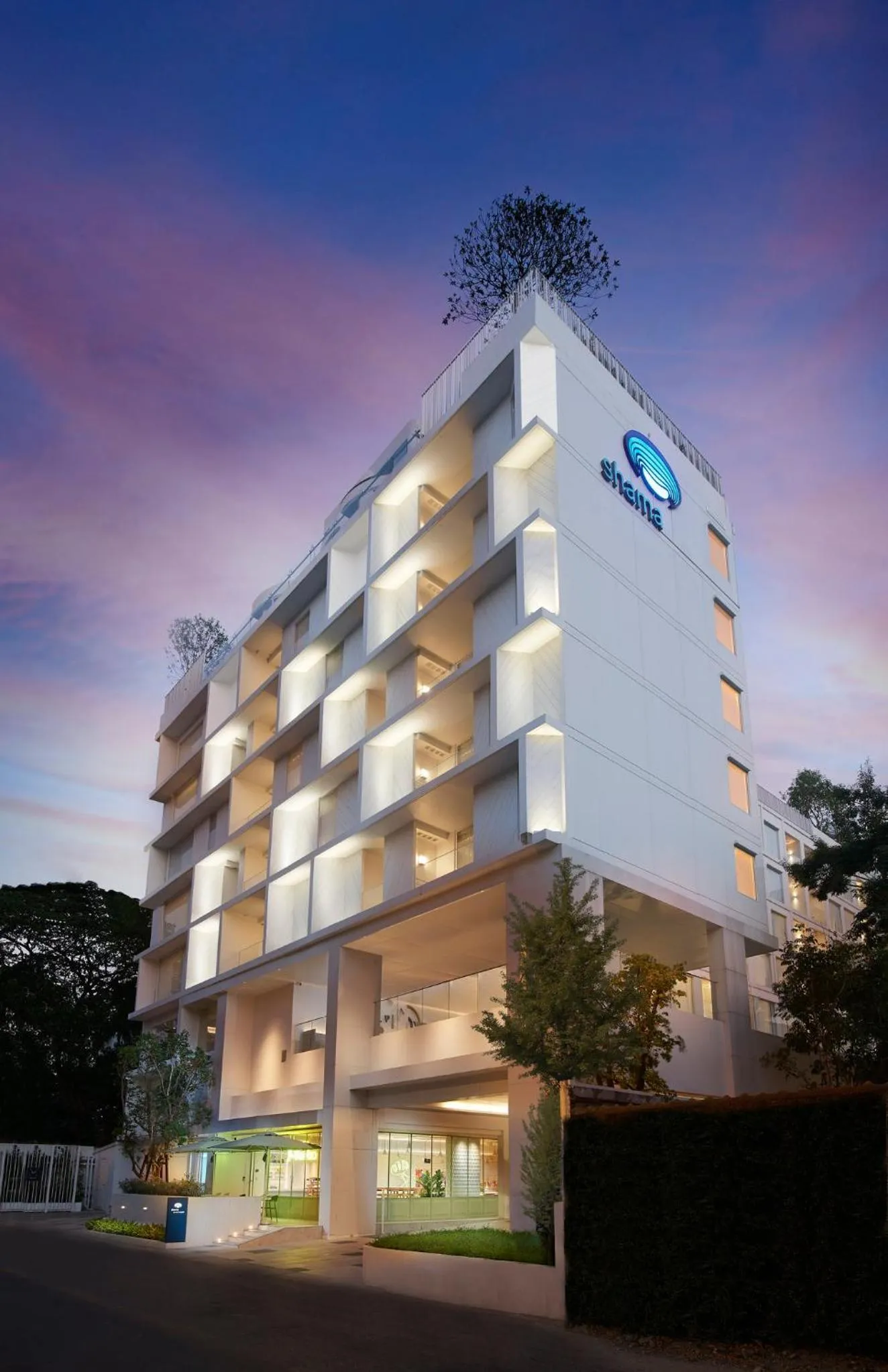 Property building in Shama Yen-Akat Bangkok