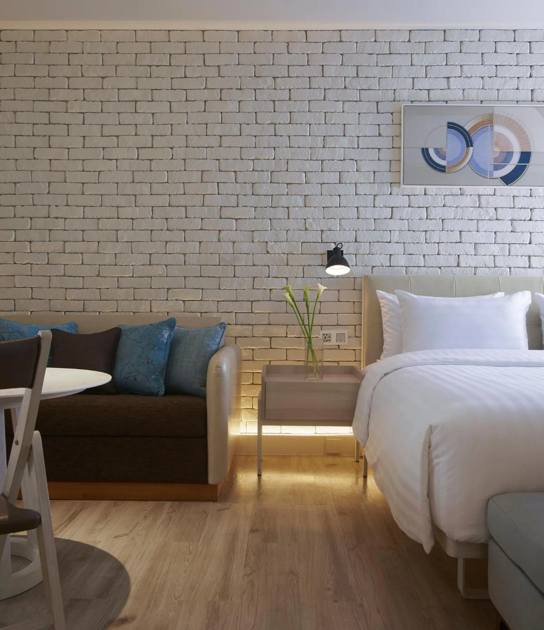 Photo of the whole room, Bed in Shama Yen-Akat Bangkok