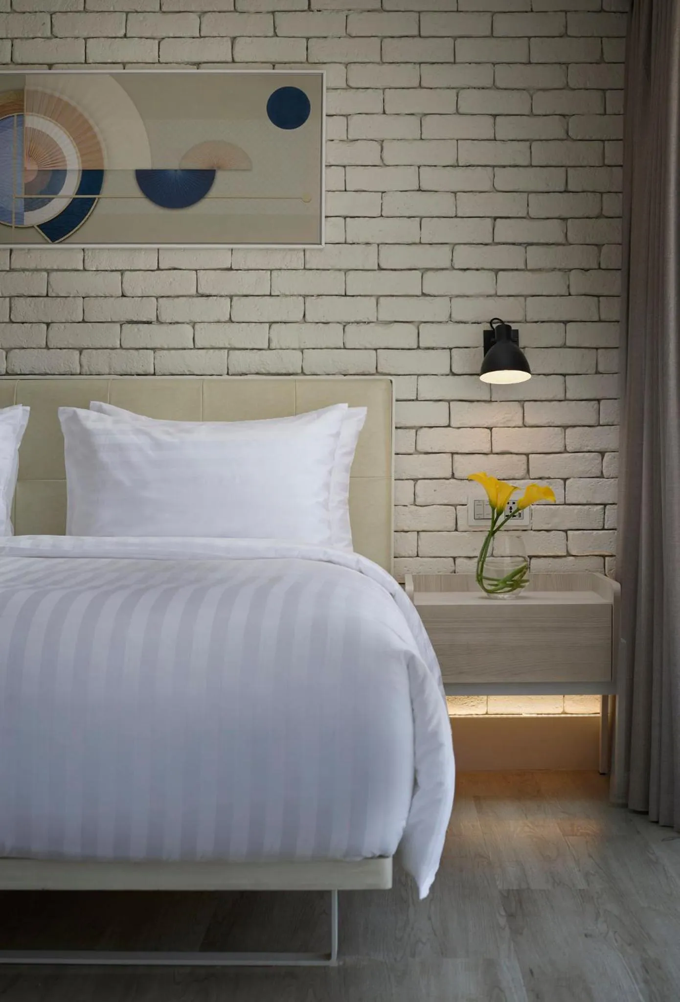 Photo of the whole room, Bed in Shama Yen-Akat Bangkok