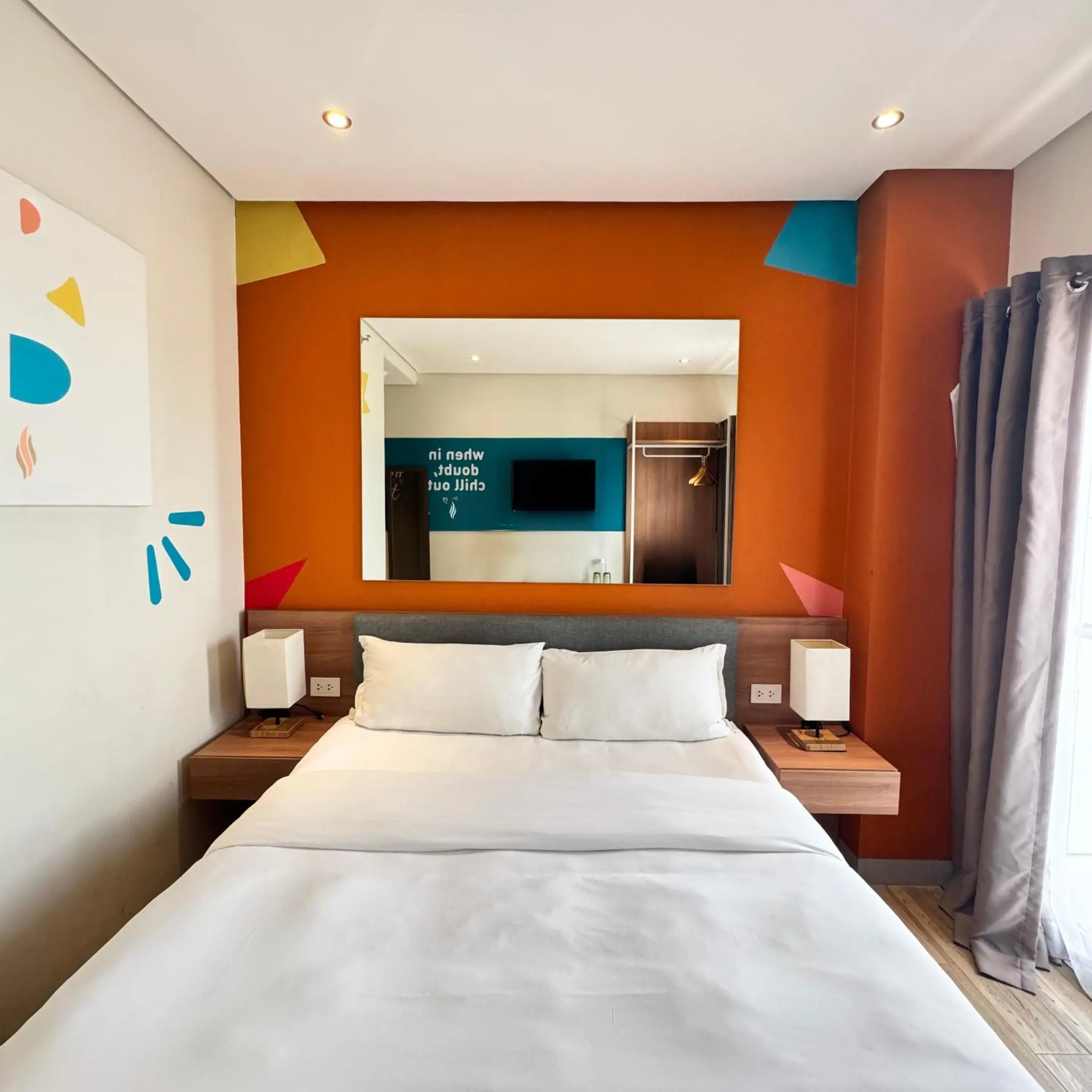 Deluxe Queen Room in Luxebridge Hotel Deluxe Queen Room in Luxebridge Hotel