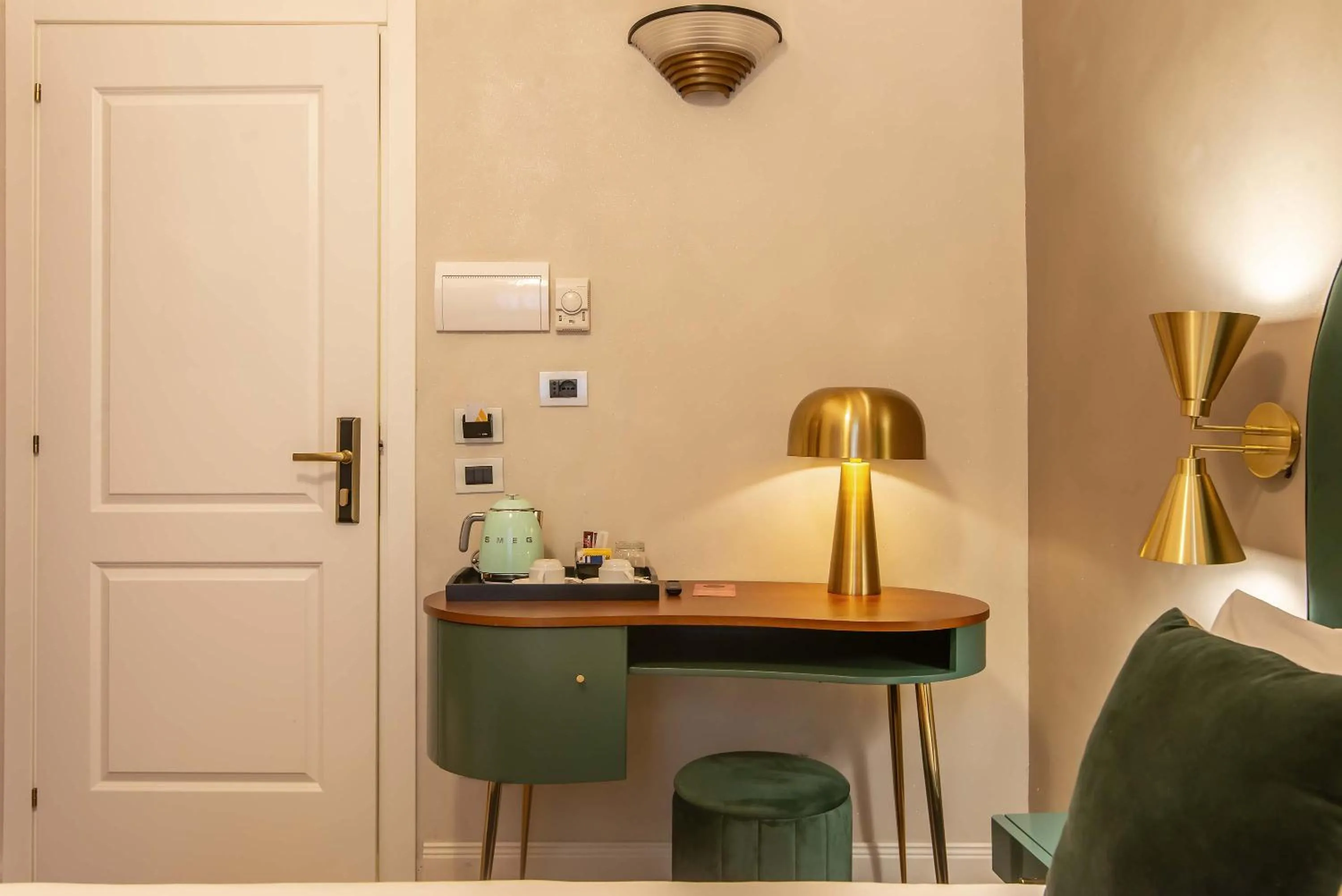 Seating area in Hotel Accademia