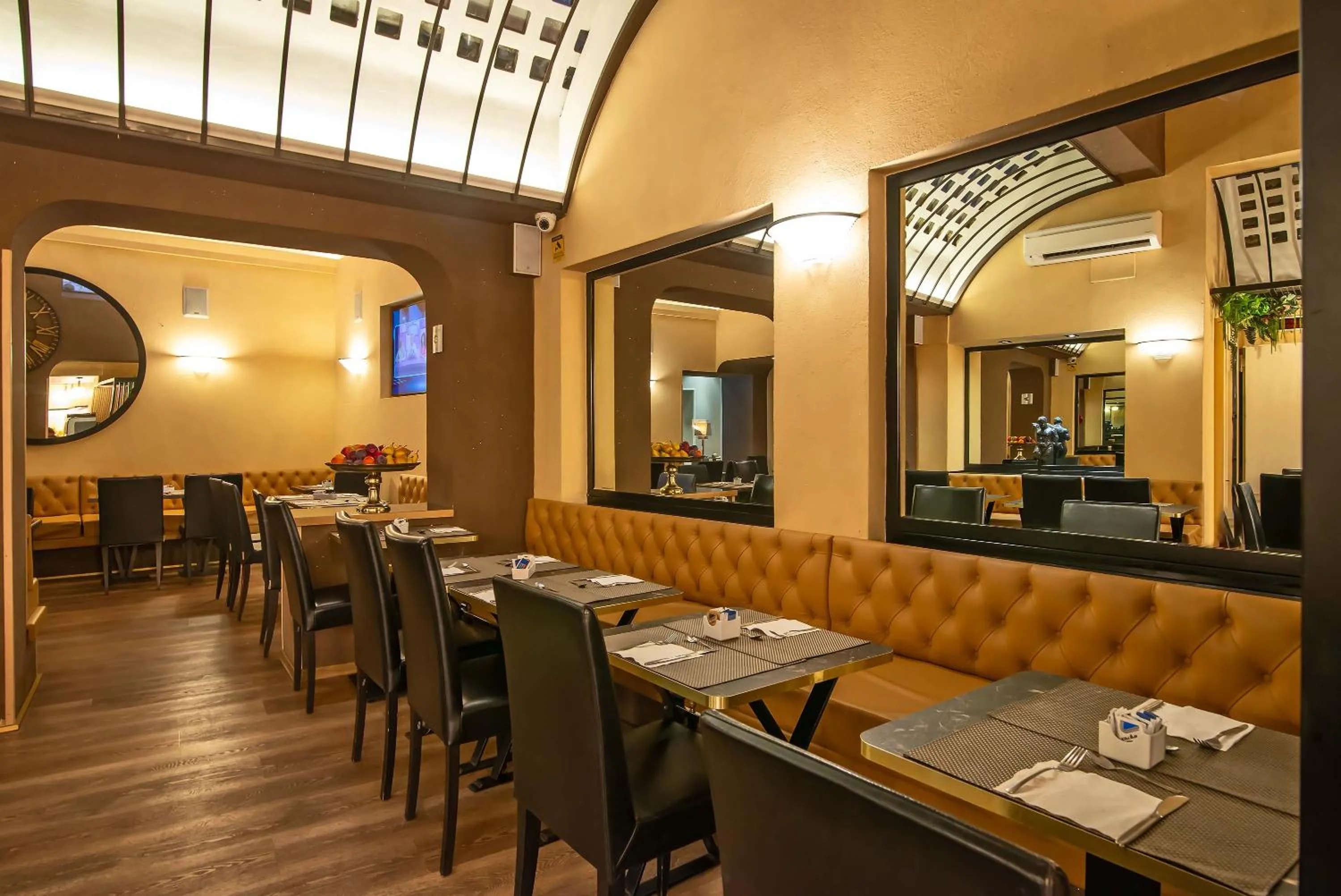 Continental breakfast in Hotel Accademia