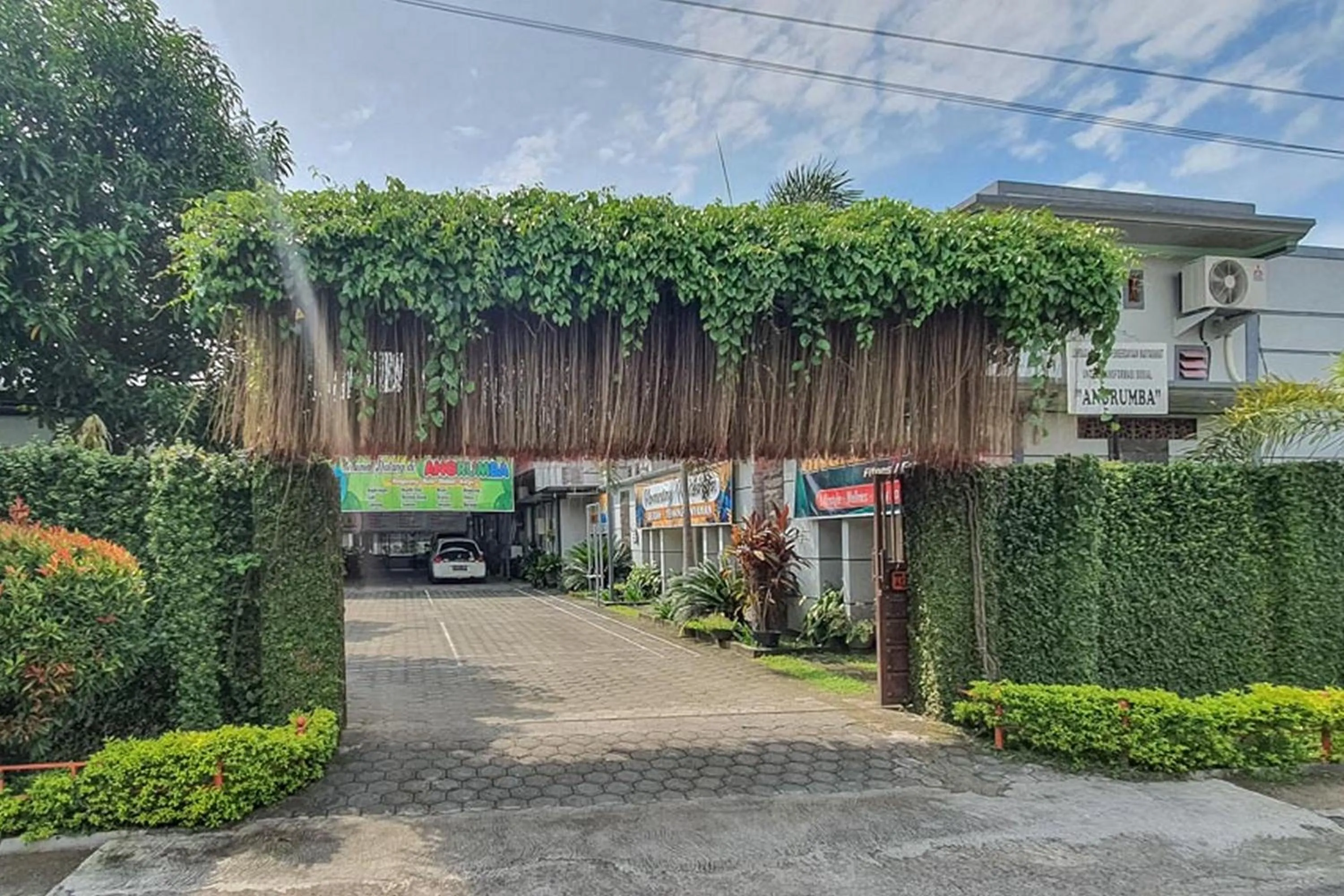 Facade/entrance in Angrumba Family Homestay near RSUD Caruban Mitra RedDoorz