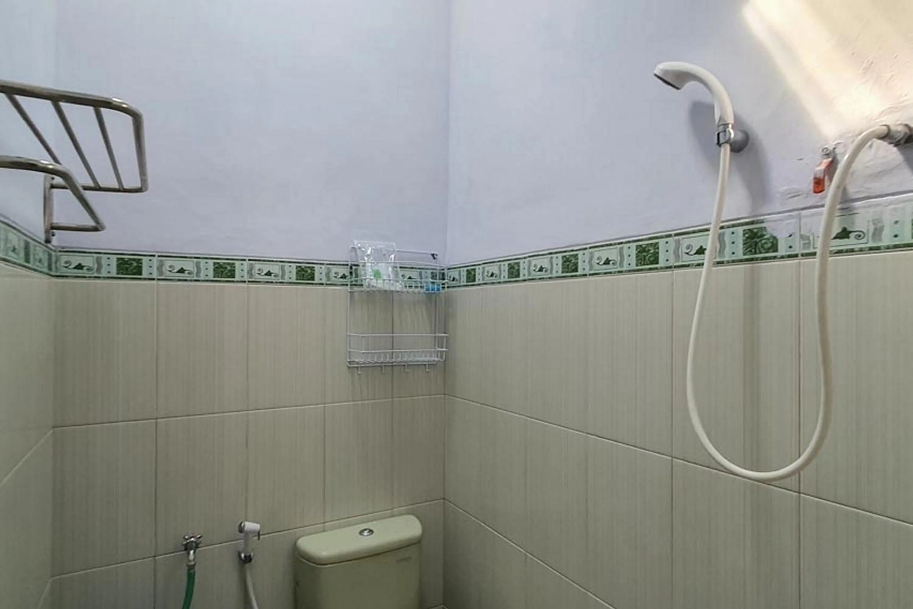 Bathroom in Angrumba Family Homestay near RSUD Caruban Mitra RedDoorz