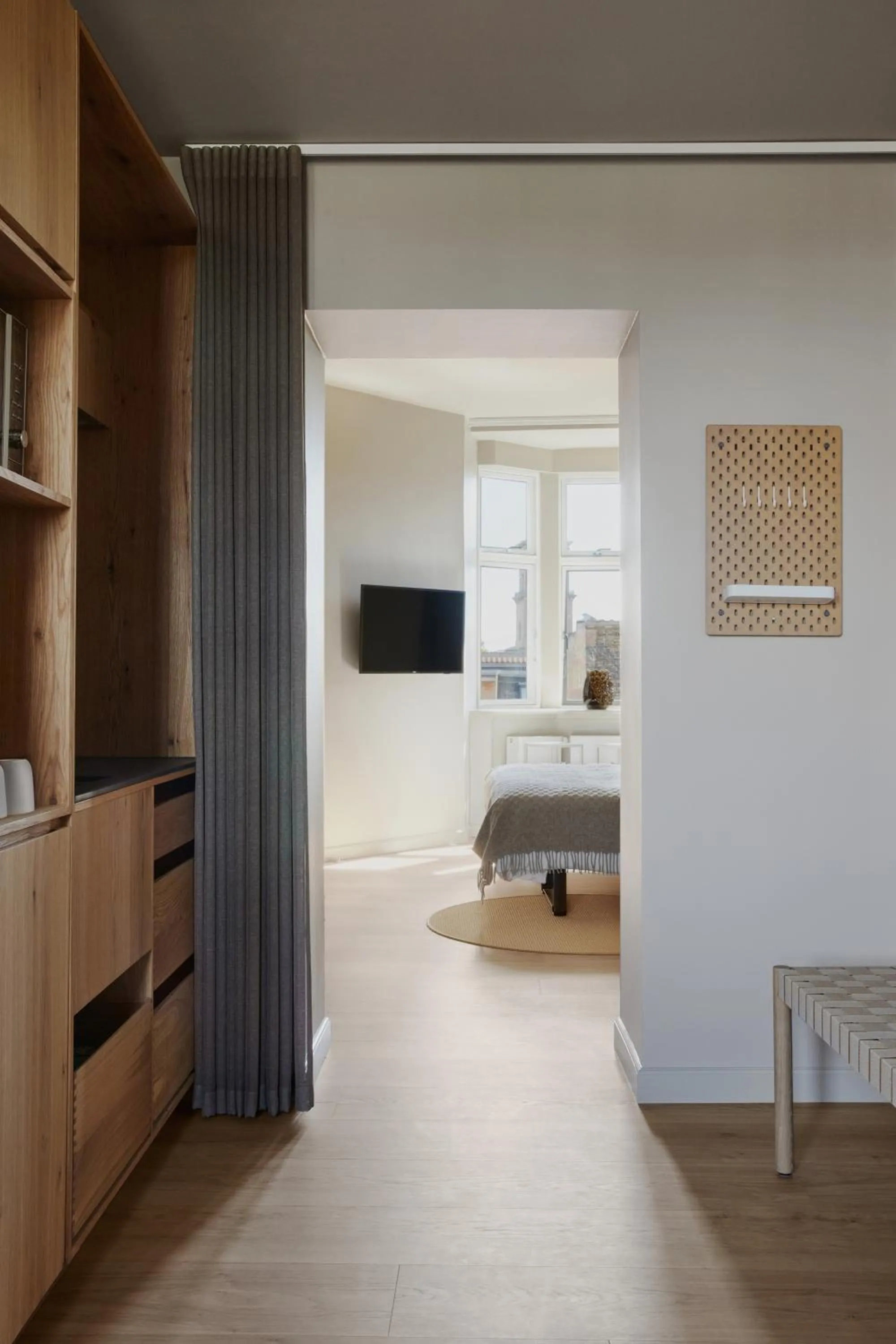 Decorative detail, Bed in Apartments by Brøchner Hotels