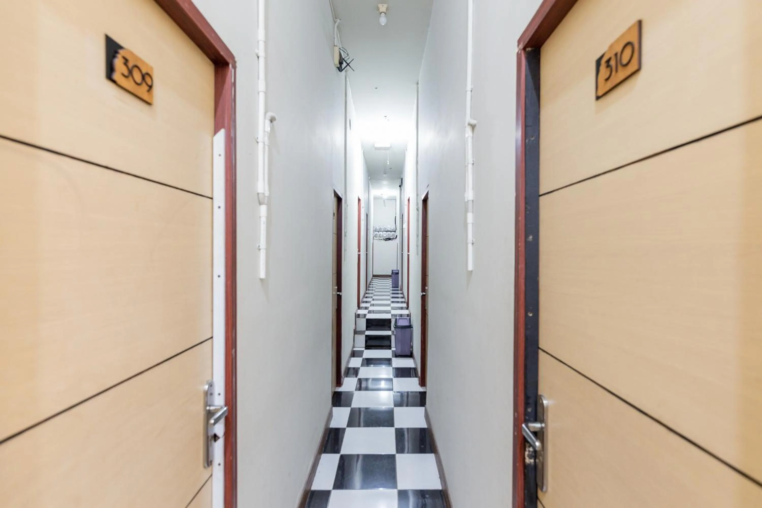 Property building in RedDoorz At Stariez Kemang