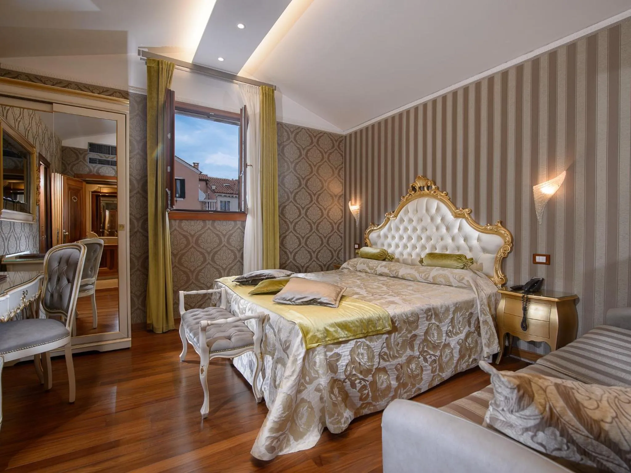 Bed in Hotel Santa Marina