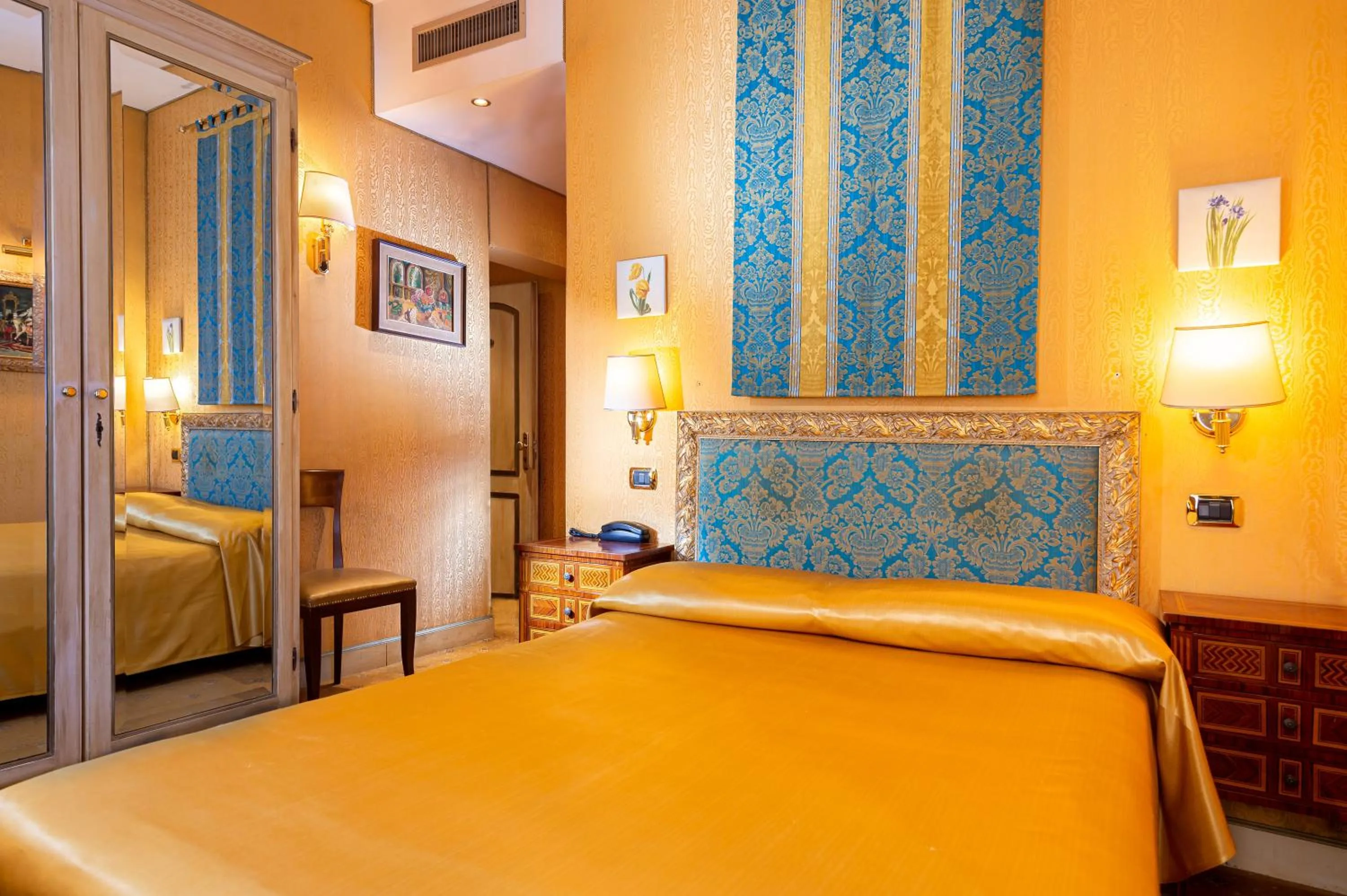 Photo of the whole room, Bed in Hotel Santa Marina