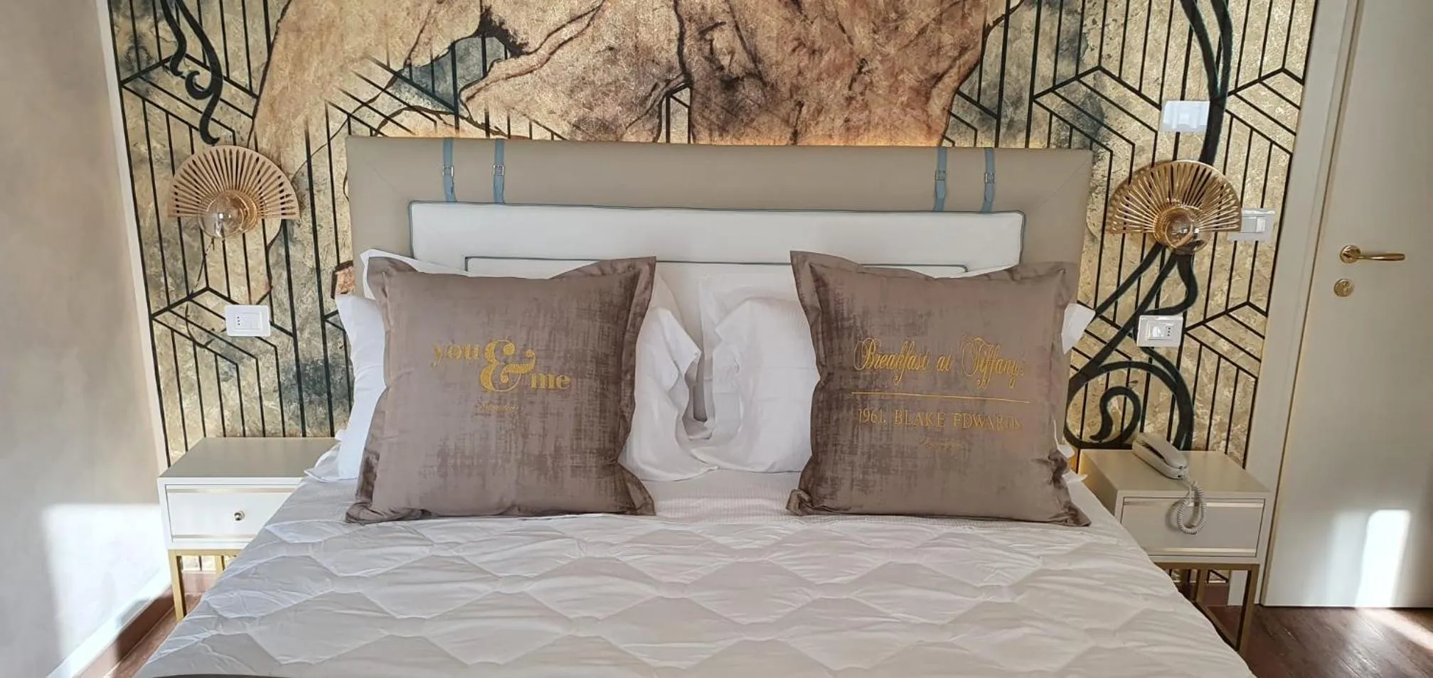 Bed in Amsterdam Suite Hotel & SPA