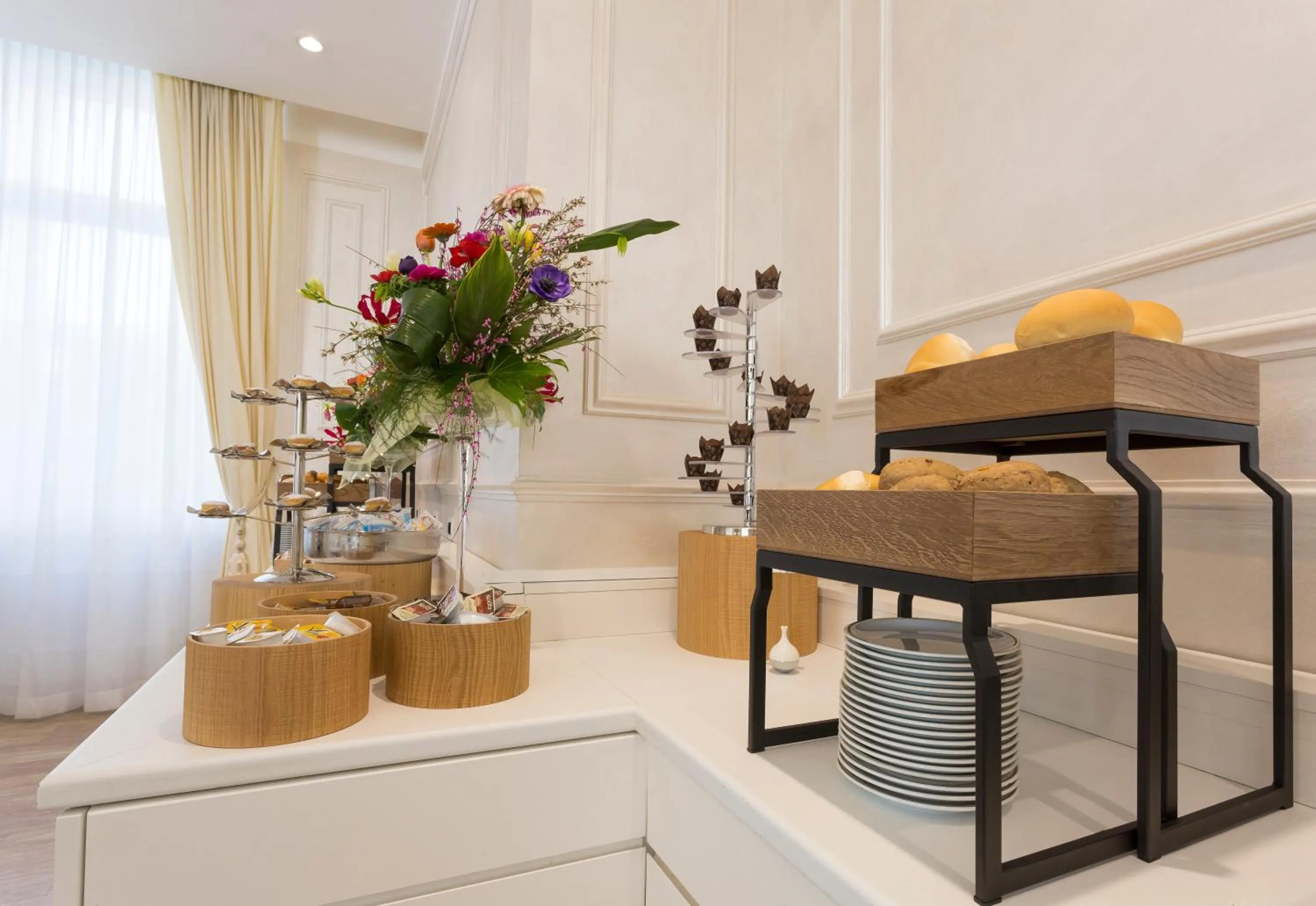 Breakfast in Amsterdam Suite Hotel & SPA