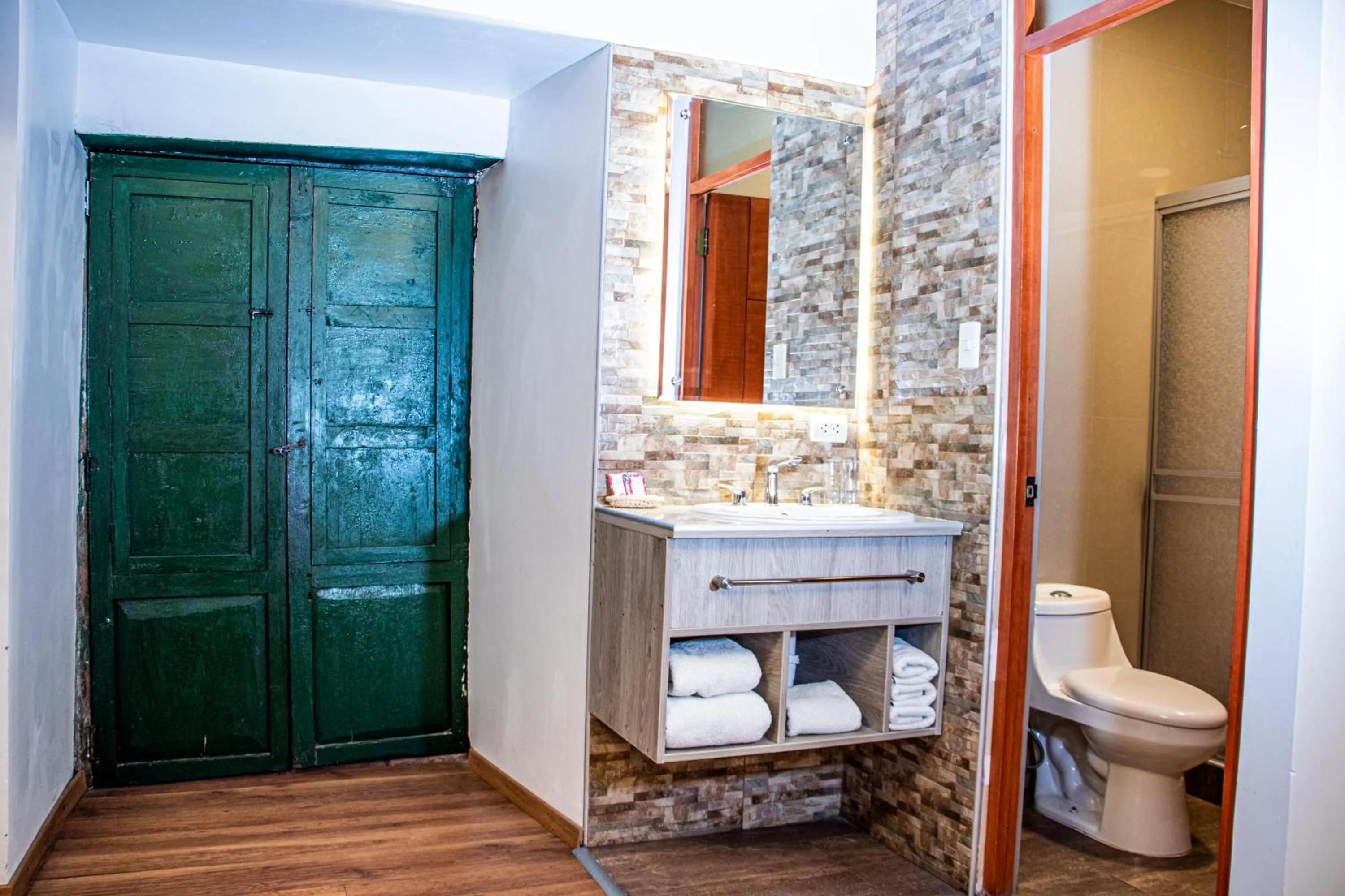 Toilet in Estancia San Pedro Hotel