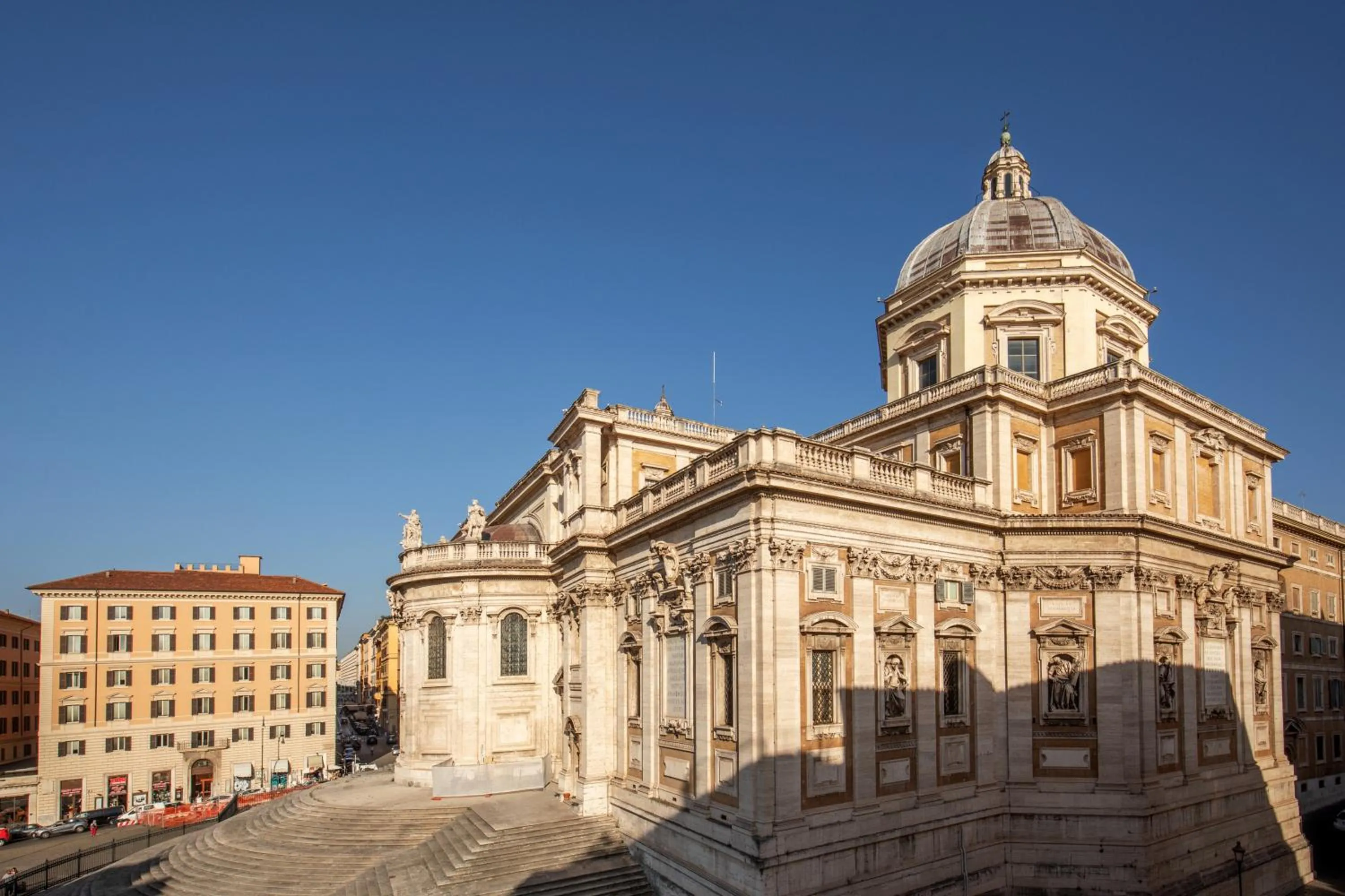 Neighbourhood in The Major Hotel