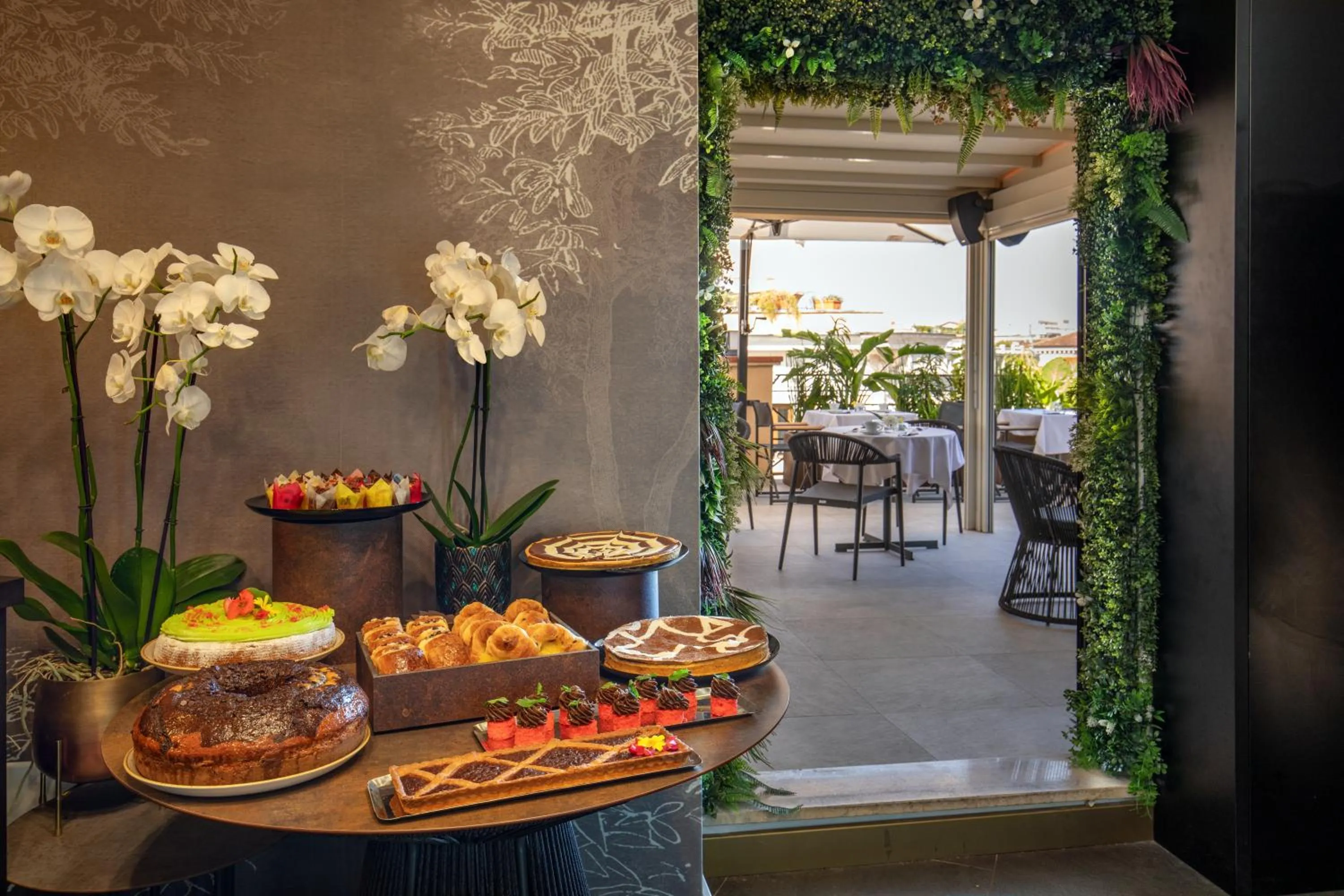 Breakfast in The Major Hotel