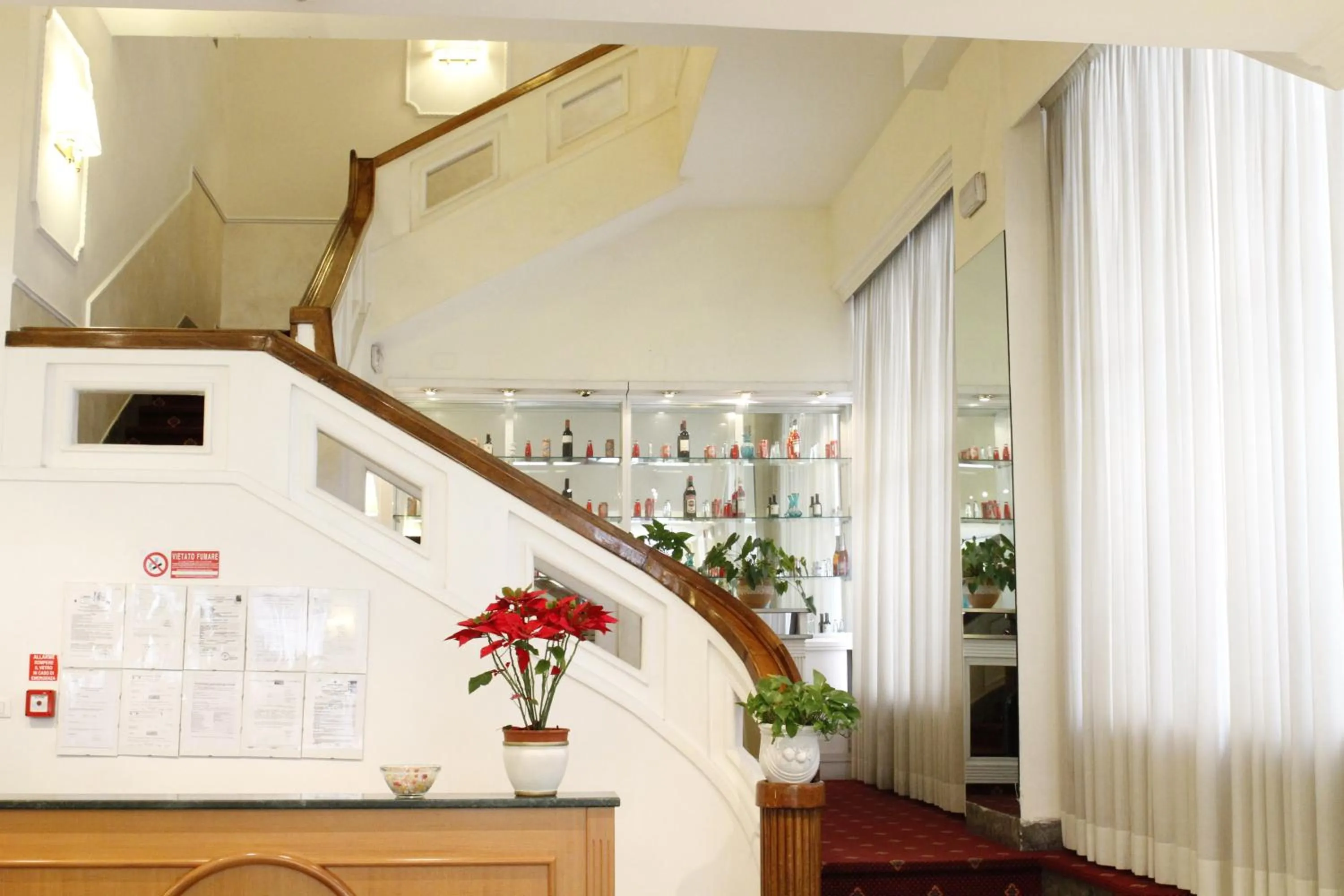 Lounge or bar in GH Hotel San Giusto