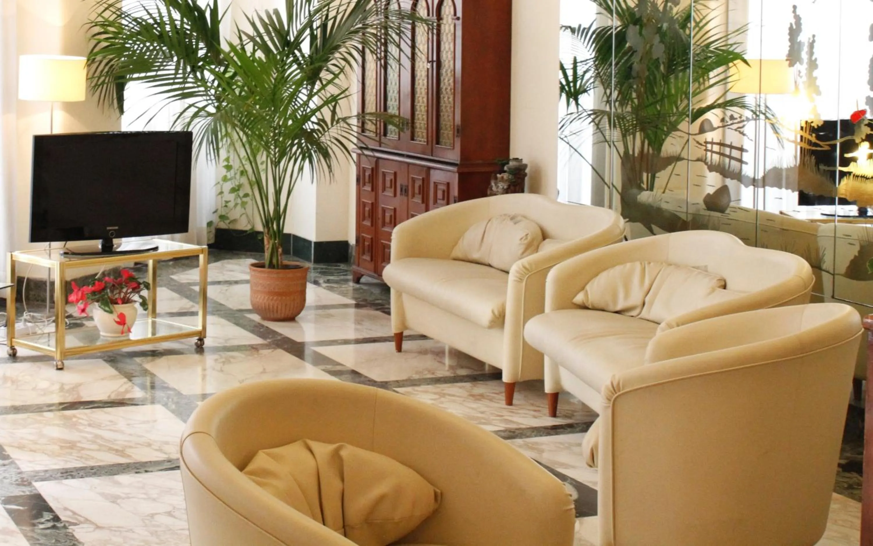 Lobby or reception in GH Hotel San Giusto
