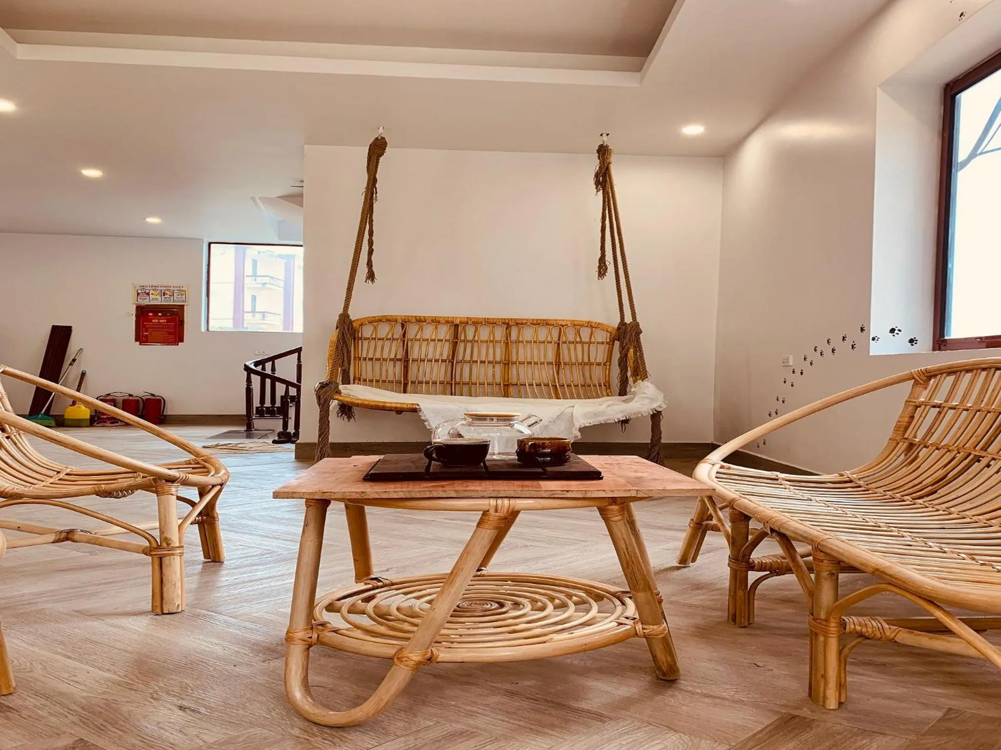 Communal lounge/ TV room in D Home Sapa