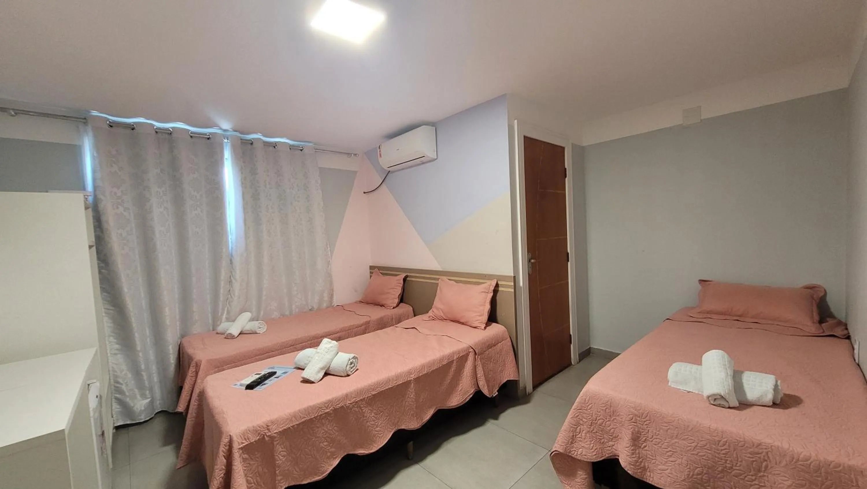 Photo of the whole room, Bed in Pousada Sol e Descanso - by Easy Hotéis