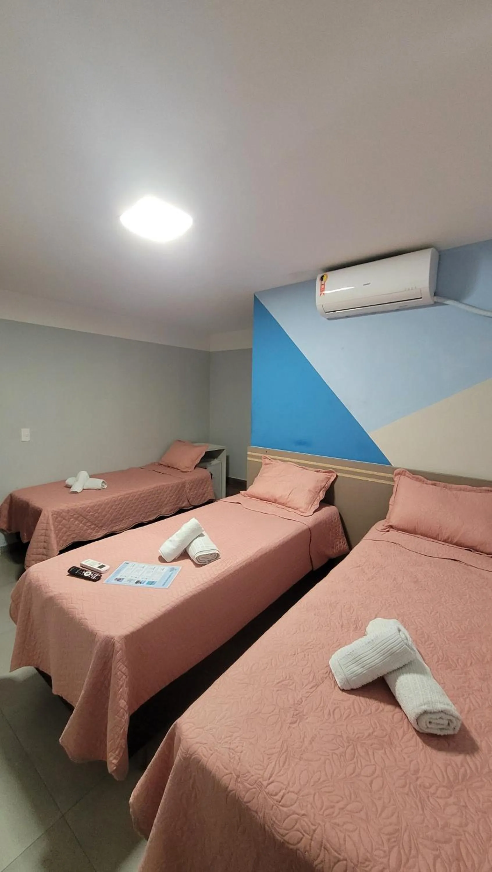 Photo of the whole room, Bed in Pousada Sol e Descanso - by Easy Hotéis