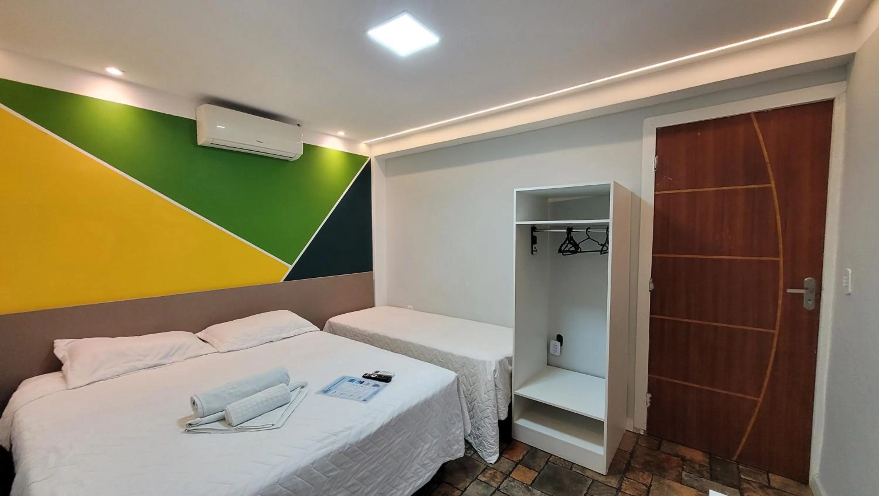 Photo of the whole room, Bed in Pousada Sol e Descanso - by Easy Hotéis