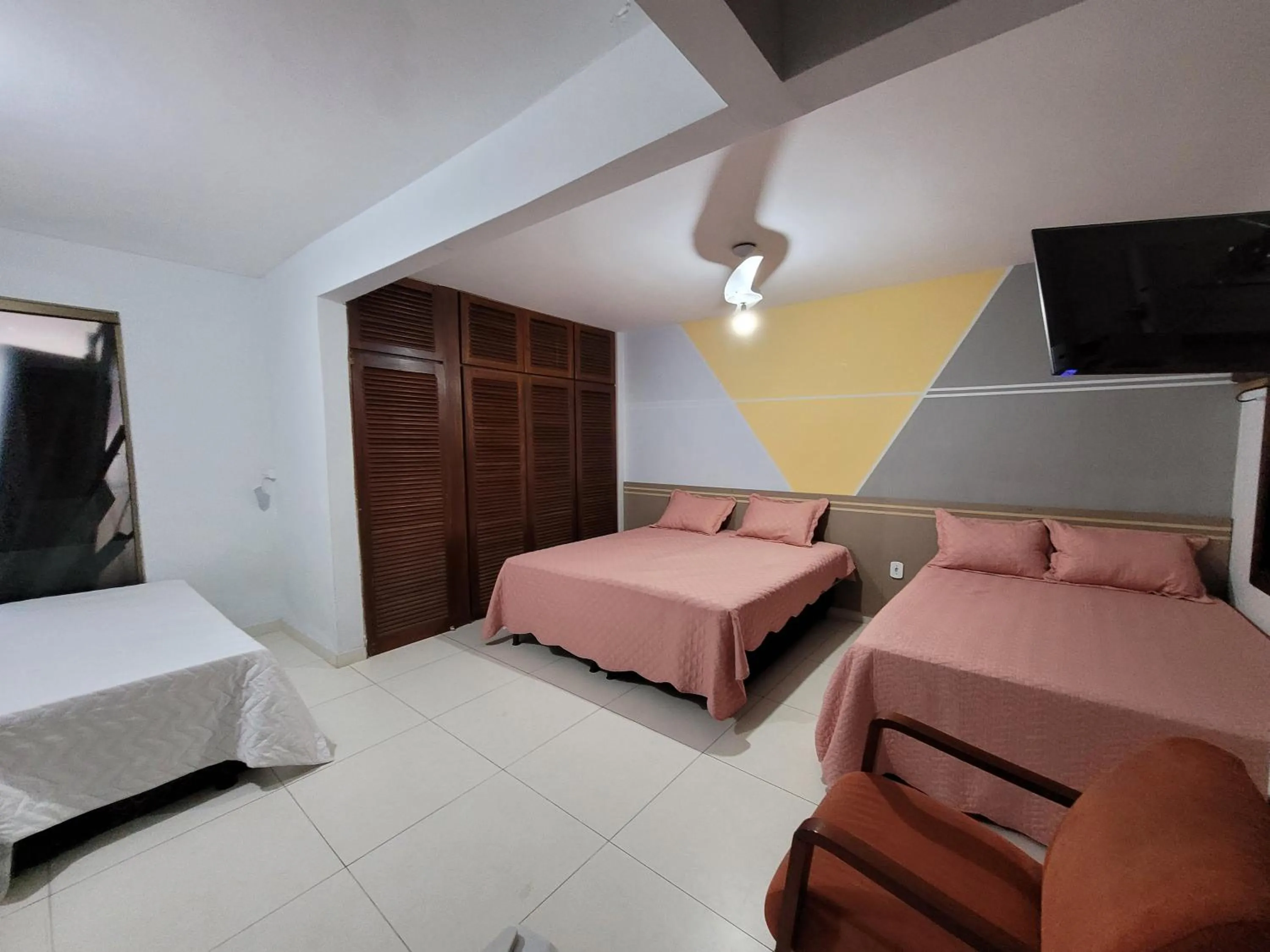 Evening entertainment, Bed in Pousada Sol e Descanso - by Easy Hotéis