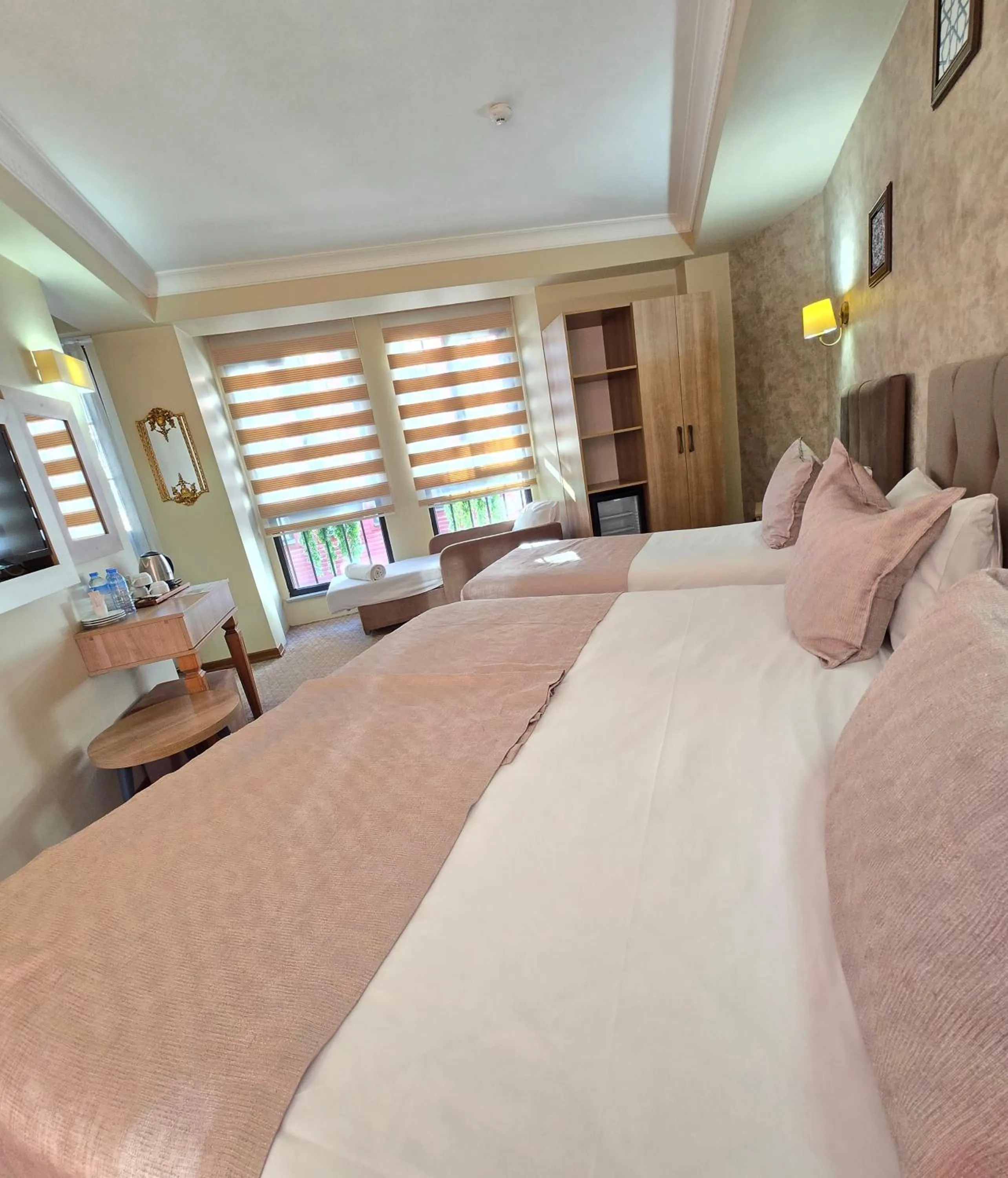 Bed in Sultan Hamit Hotel