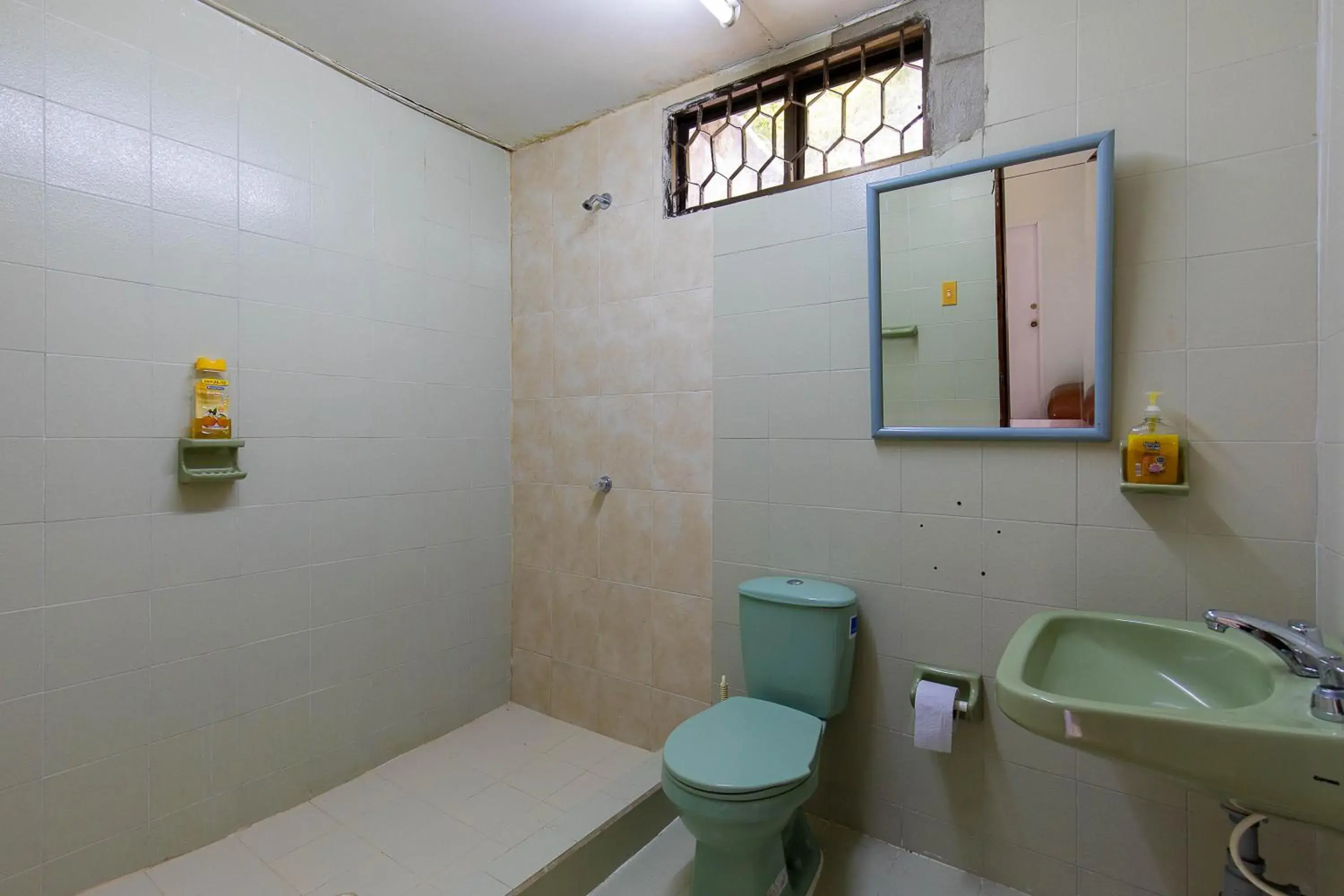 Superior Family Room - single occupancy in Hostal Campomar Superior Family Room - single occupancy in Hostal Campomar