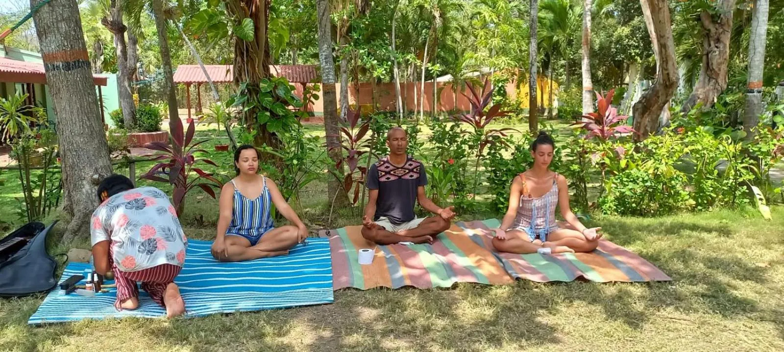 People in Hostal Campomar