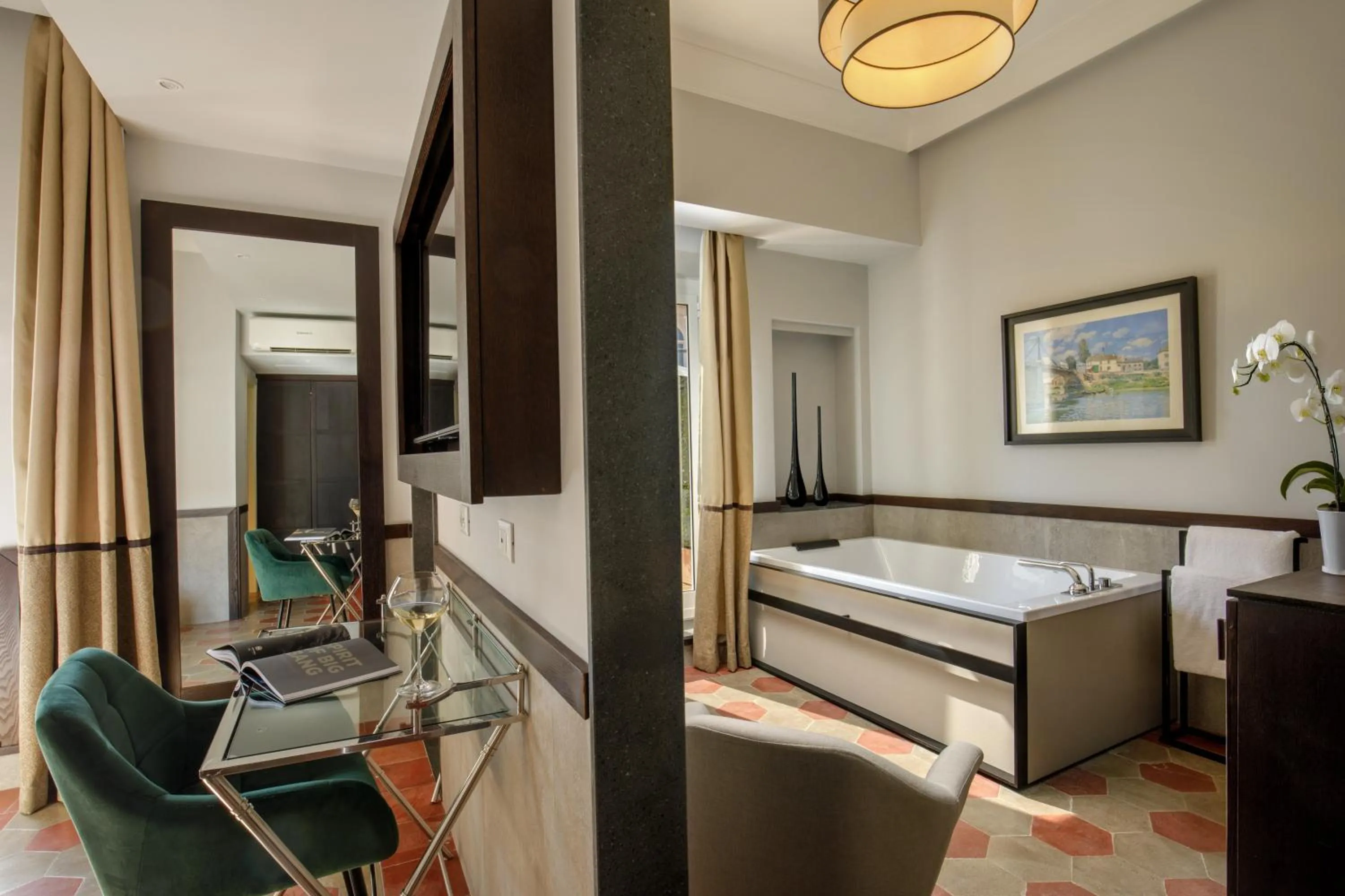 Living room, Bed in Flâneur Suites Corso